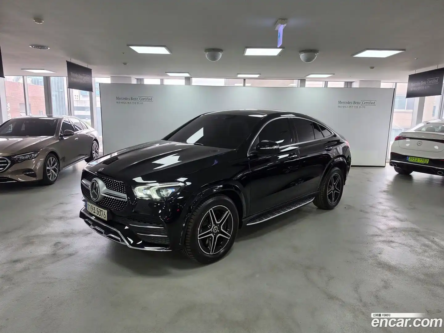 GLE-Class Mercedes-Benz 2021.2-OUTER-001
