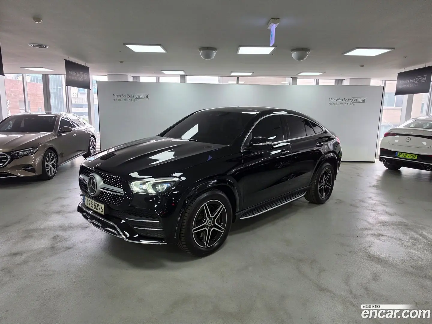 Main__Slider__Photo:GLE-Class Mercedes-Benz 2021.2-0