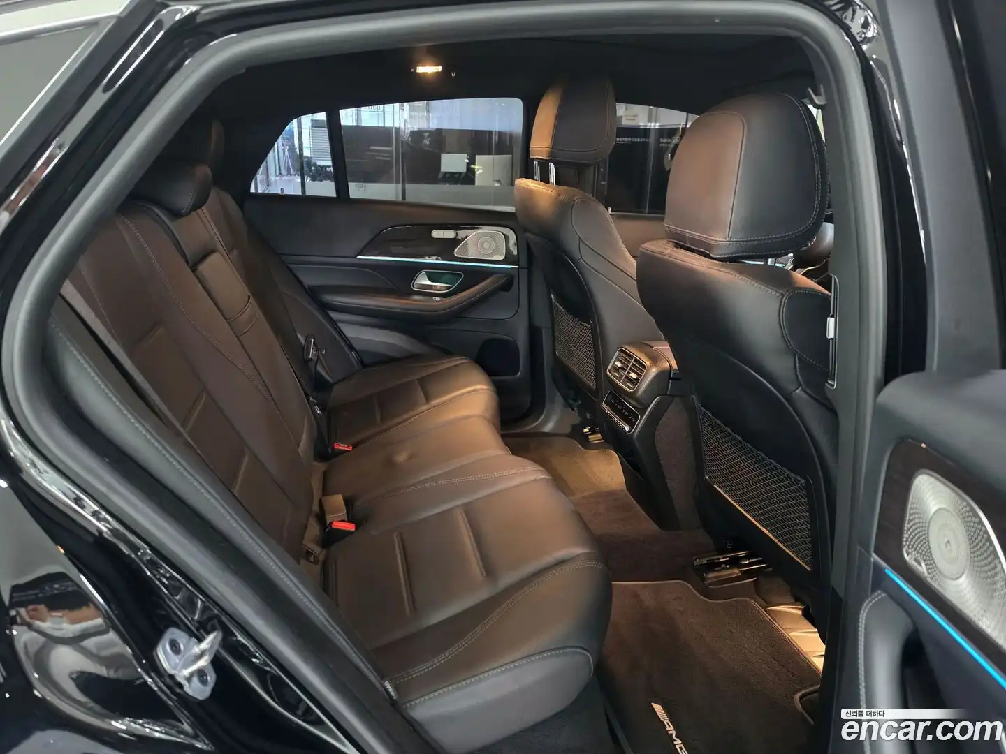 GLE-Class Mercedes-Benz 2021.2-INNER-010