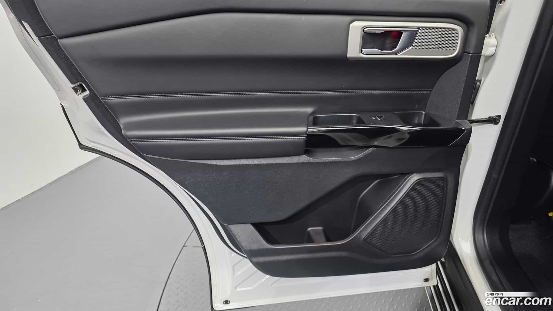 Explorer Ford 2021.0-INNER-035