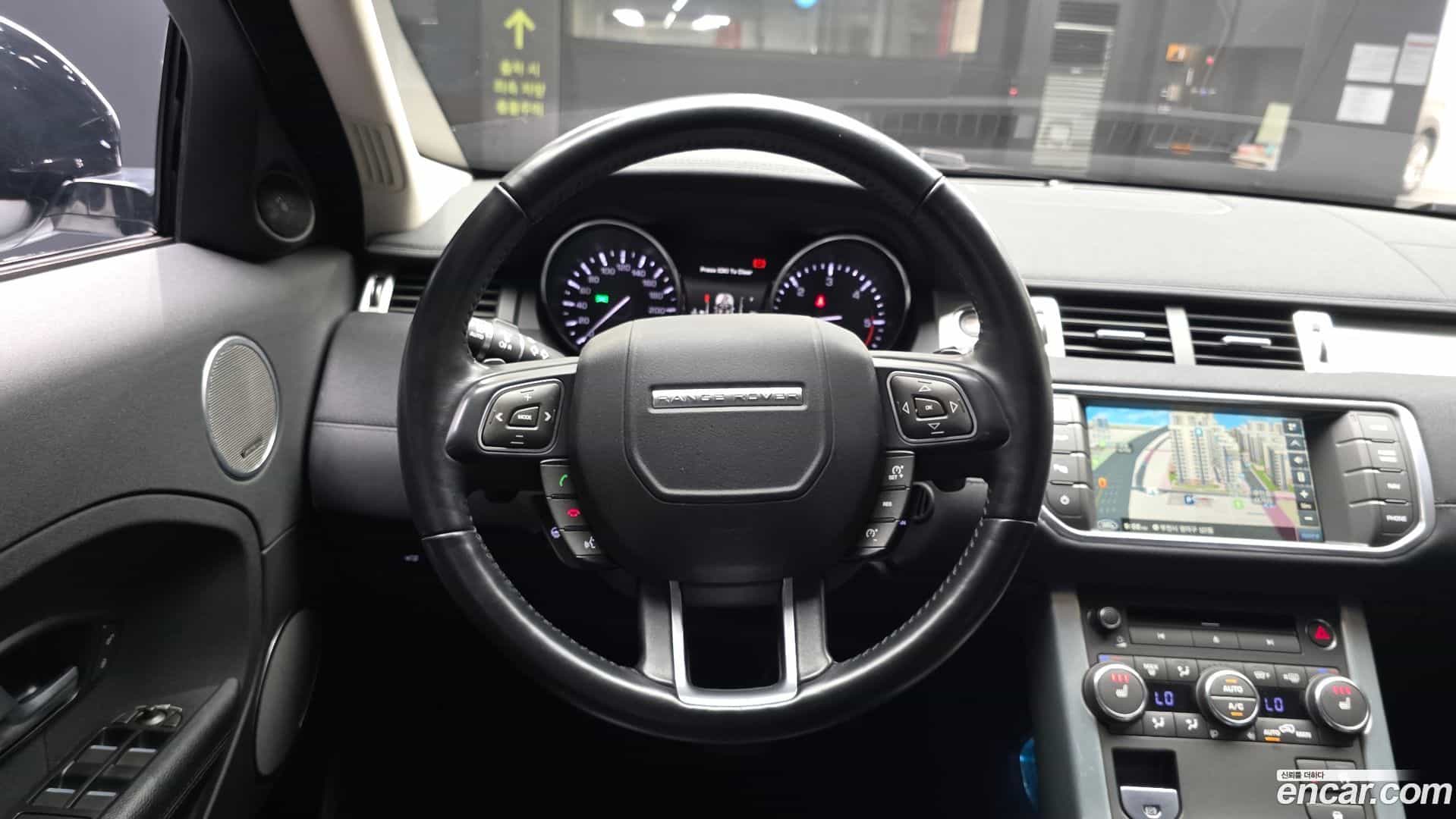 Range Rover Evoque Land Rover 2015.4-OPTION-016