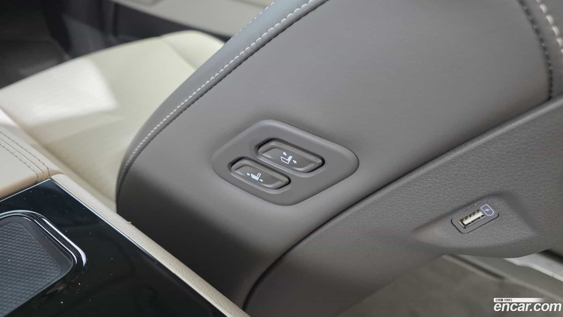 Canival Kia 2023.3-OPTION-043