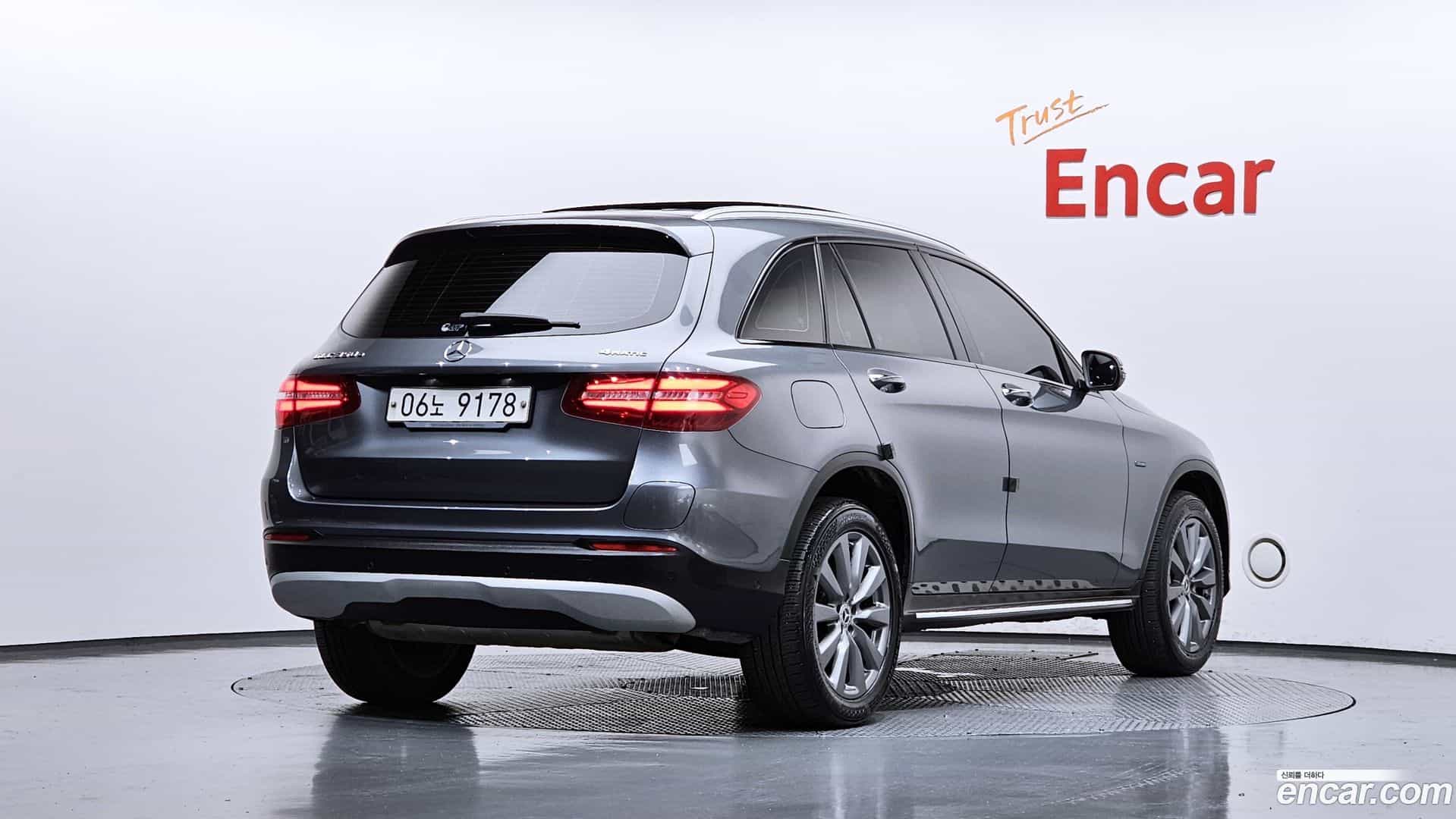 GLC-Class Mercedes-Benz 2019.4-OUTER-002