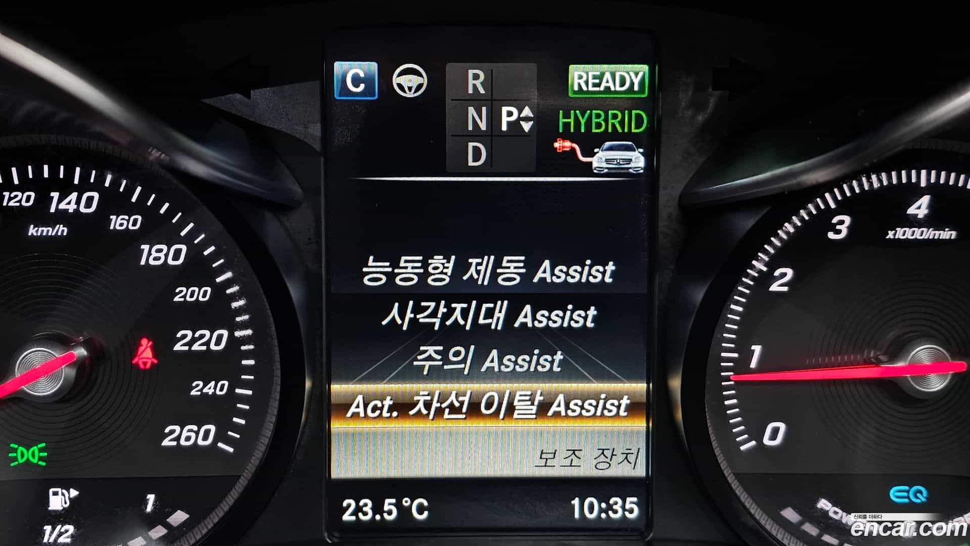 GLC-Class Mercedes-Benz 2019.4-OPTION-024