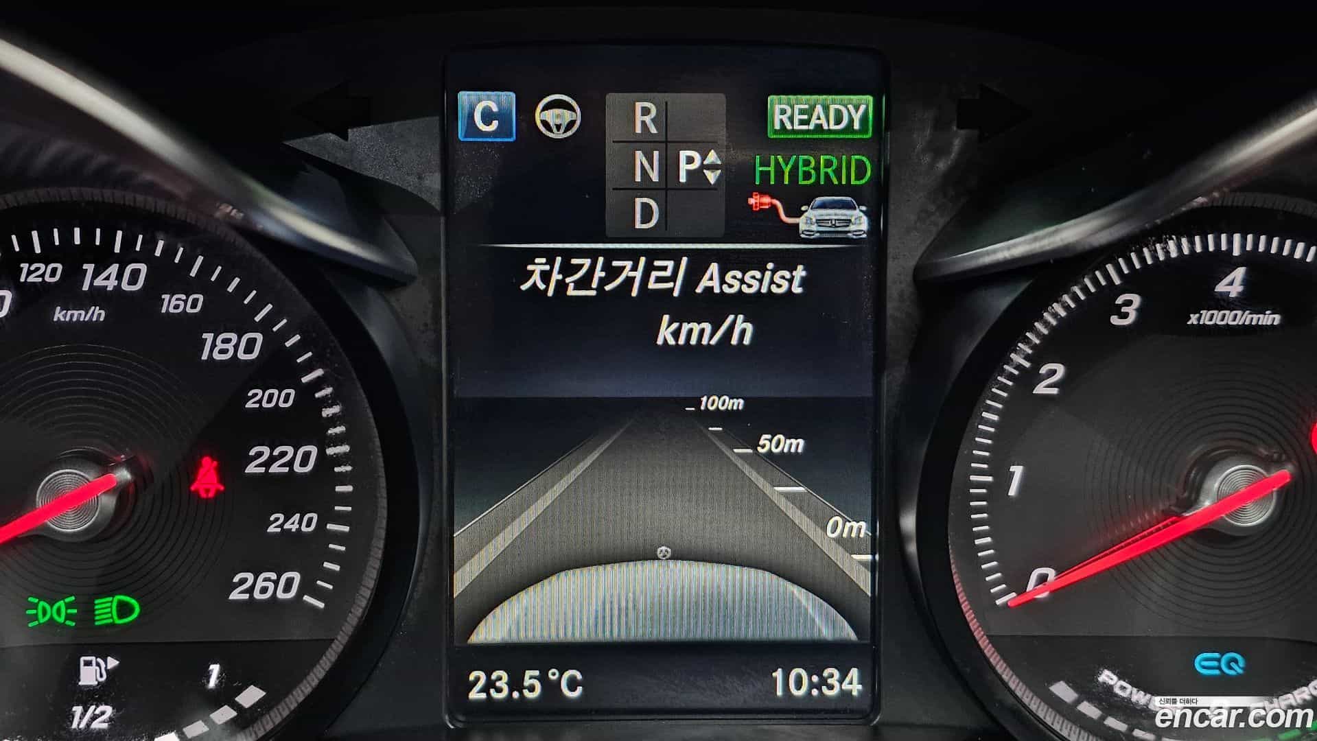 GLC-Class Mercedes-Benz 2019.4-OPTION-040