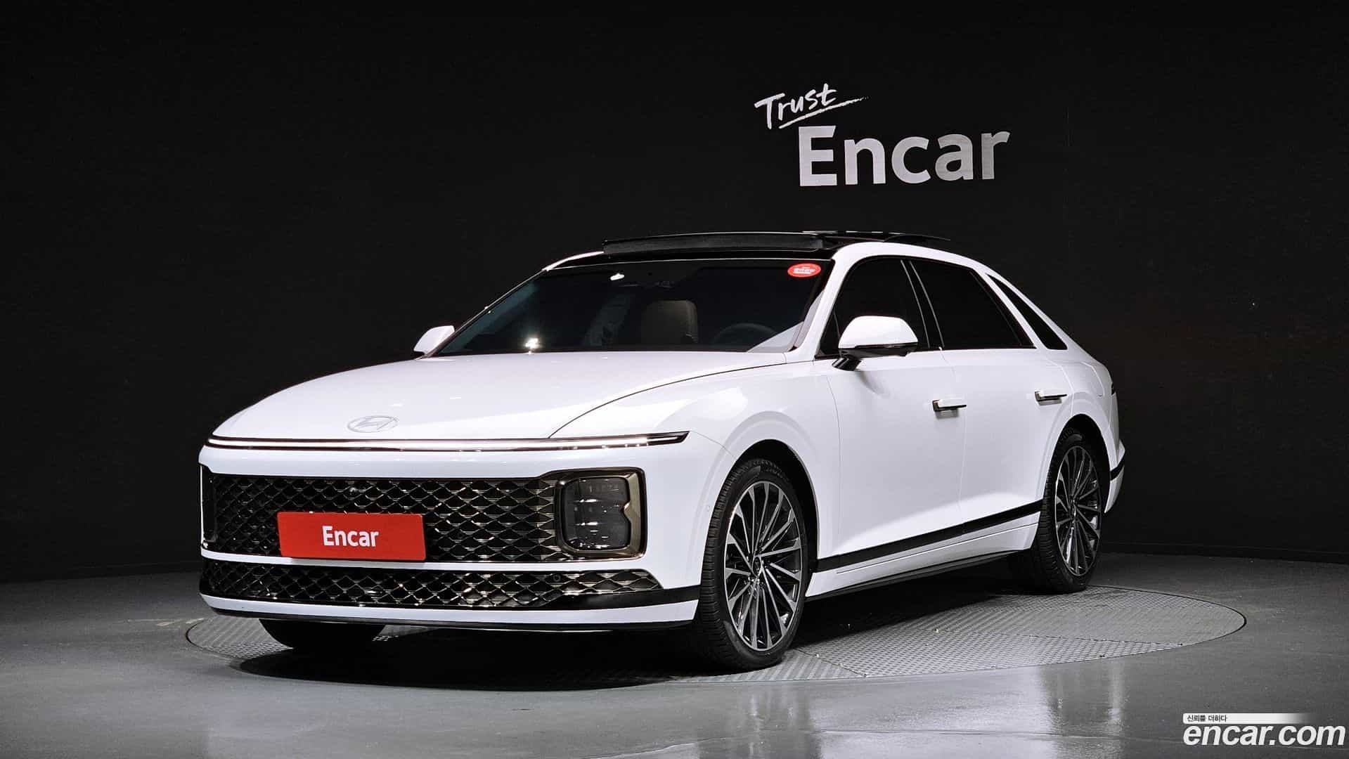 Grandeur Hyundai 2025.7-OUTER-001