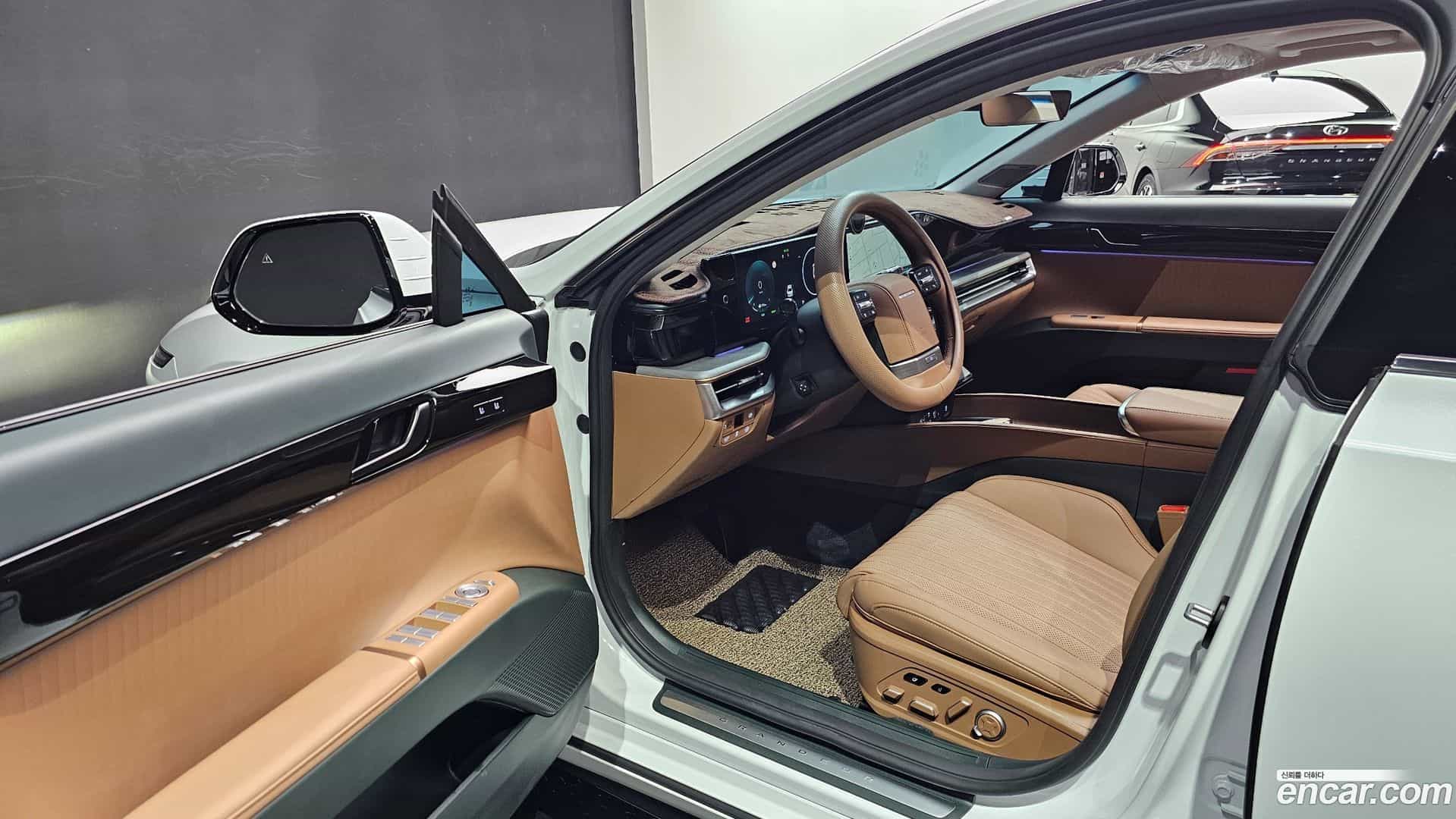 Grandeur Hyundai 2025.7-INNER-010