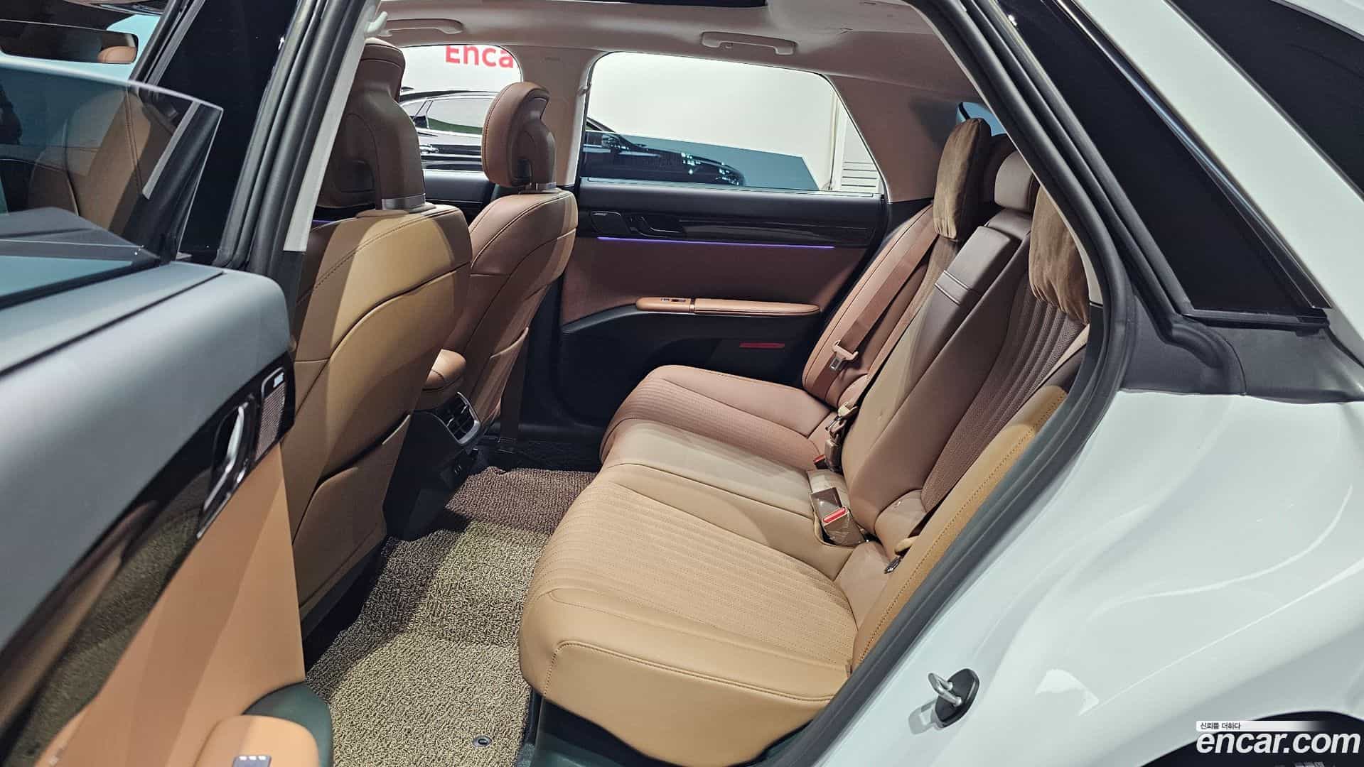 Grandeur Hyundai 2025.7-OPTION-015