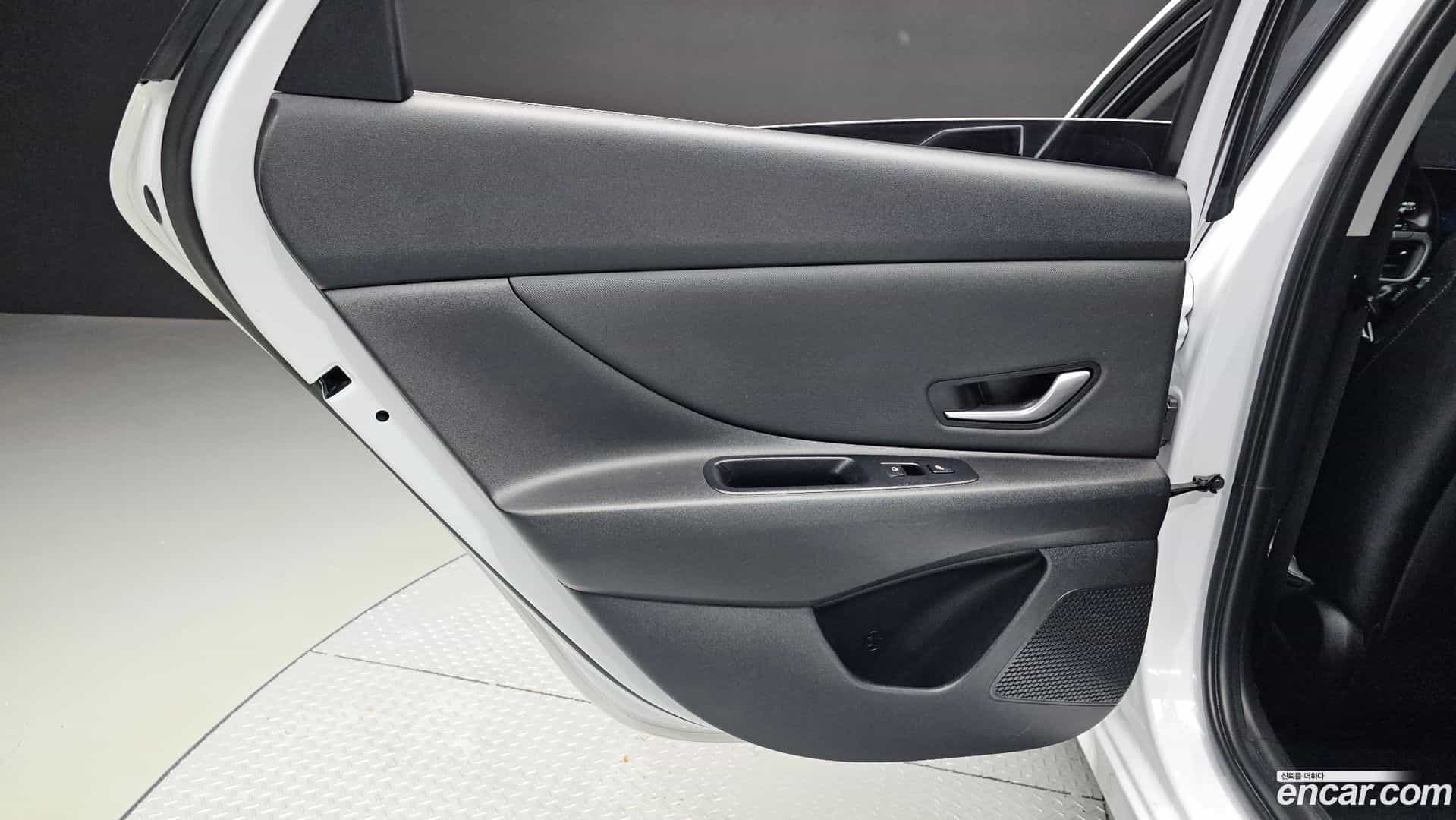 AVANTE Hyundai 2020.7-INNER-035
