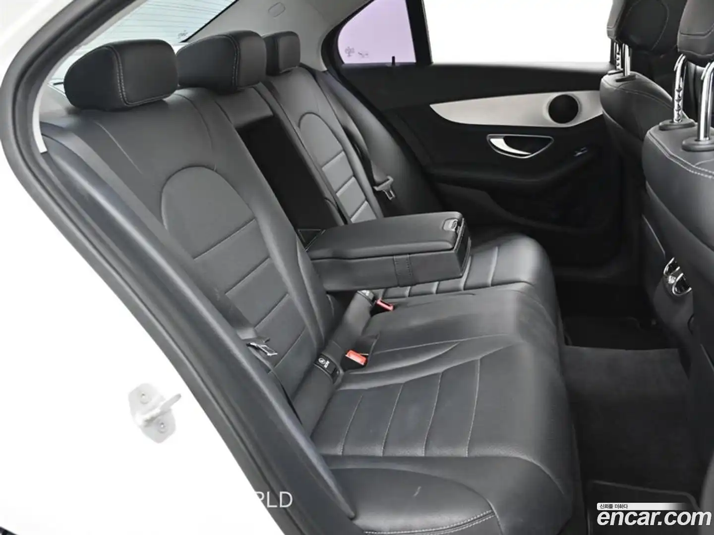 C-Class Mercedes-Benz 2015.11-OPTION-016