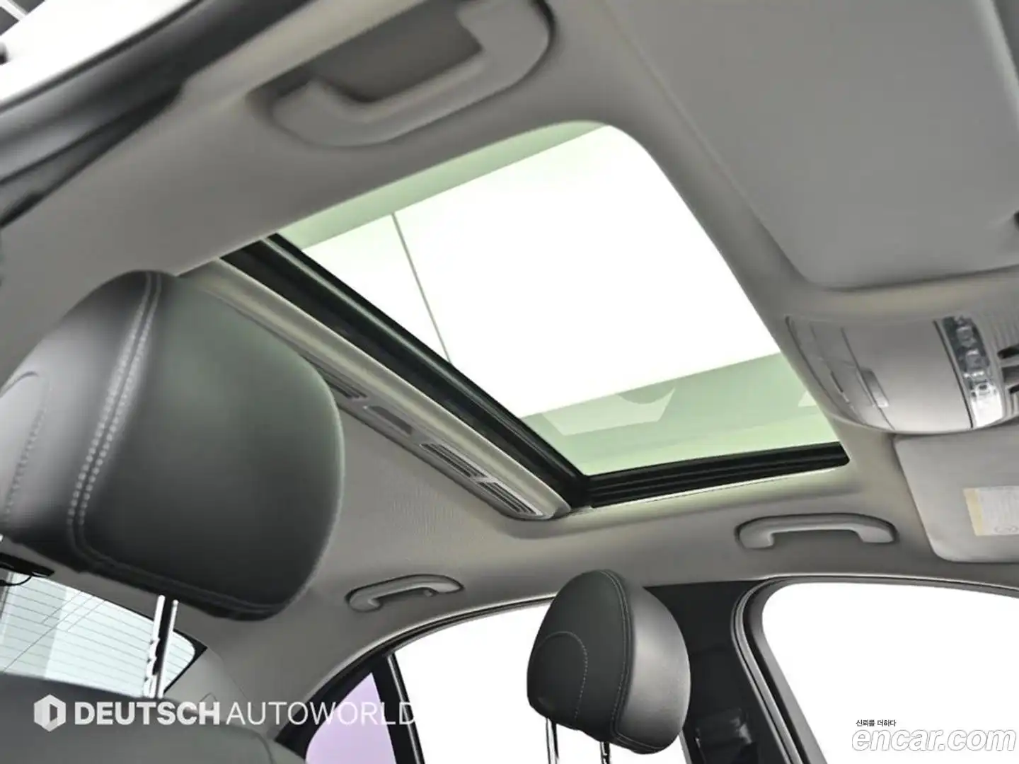 C-Class Mercedes-Benz 2015.11-OPTION-021