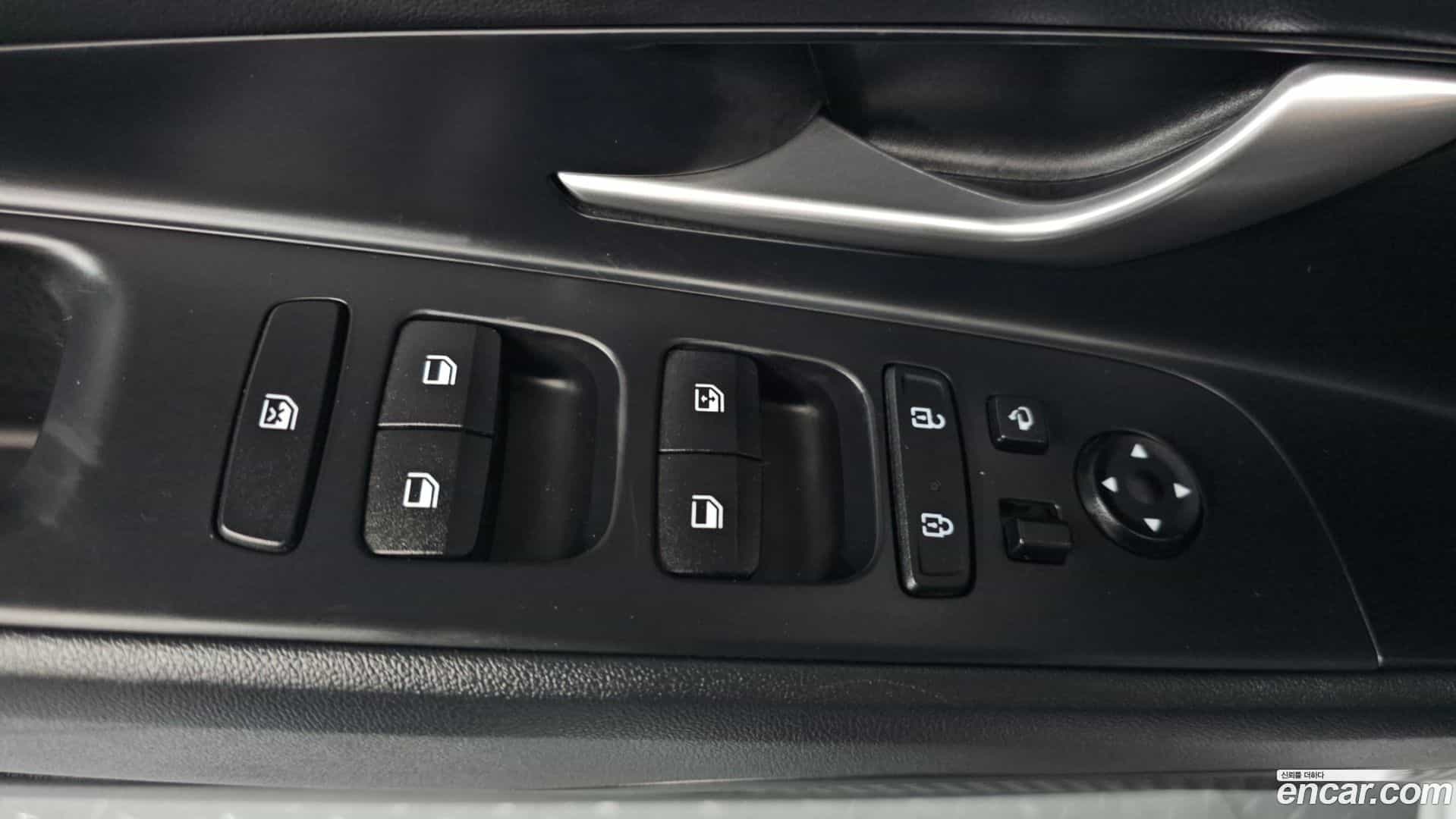 AVANTE Hyundai 2020.6-OPTION-042