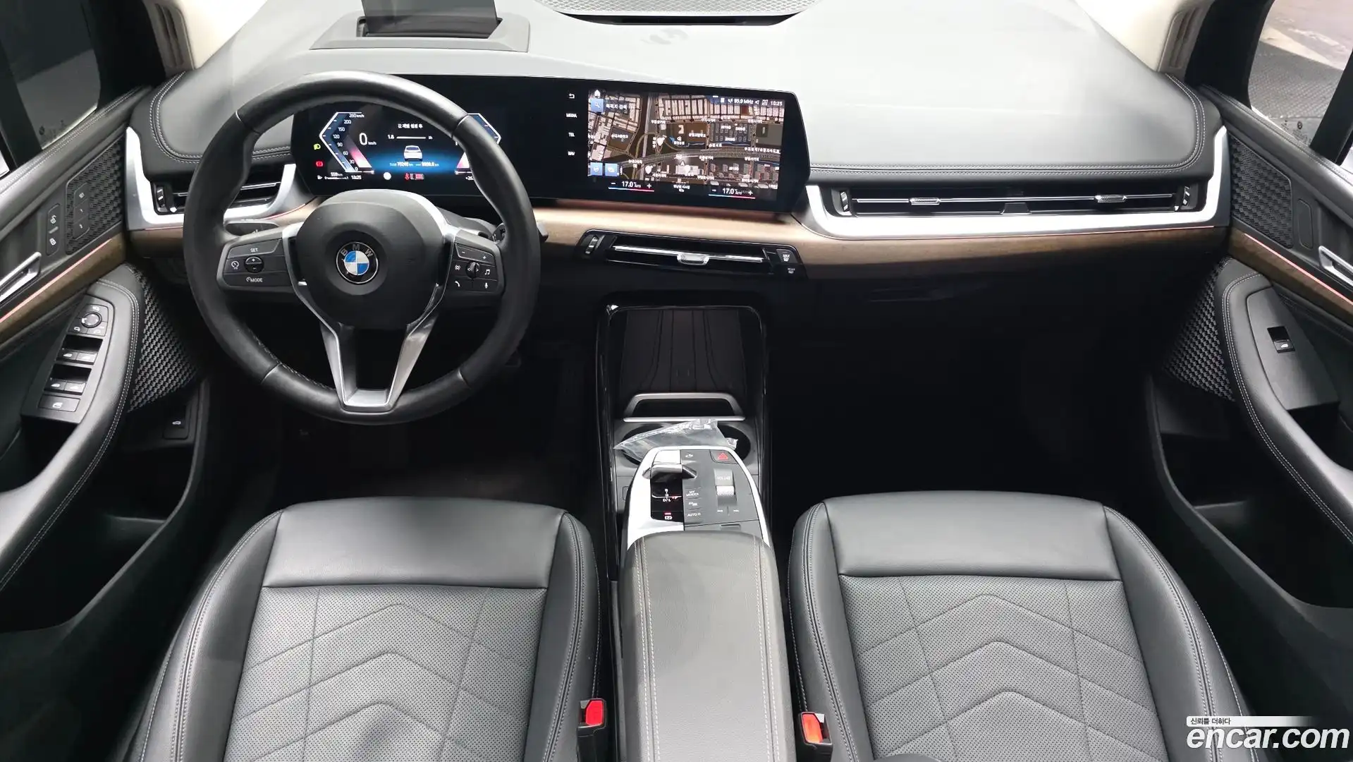 2-Series BMW 2022.9-INNER-007
