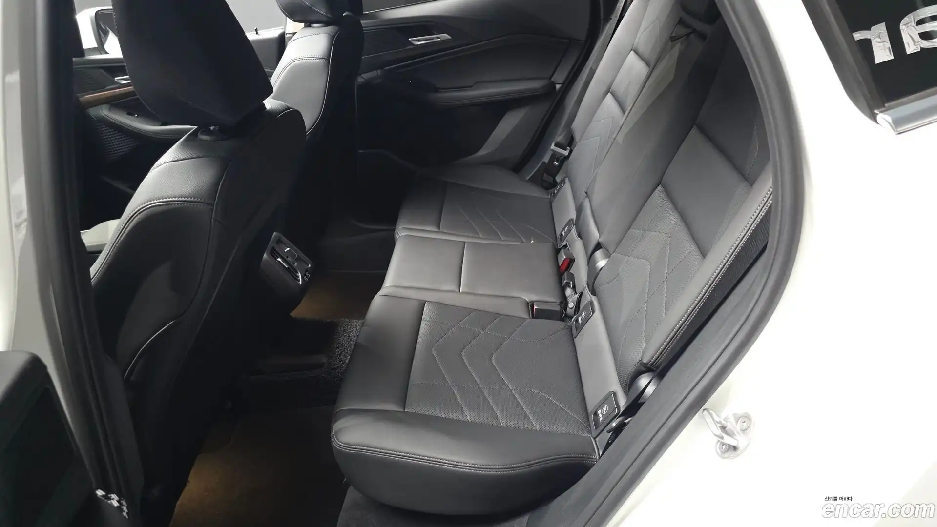 2-Series BMW 2022.9-OPTION-015