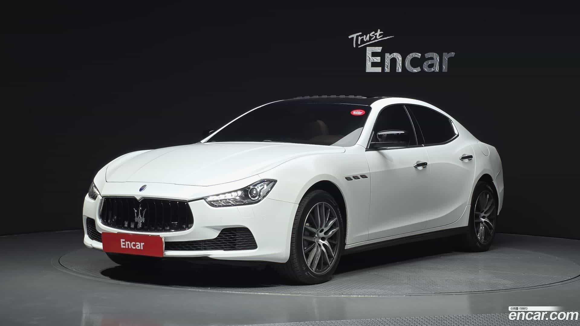Ghibli Maserati 2015.11-OUTER-001