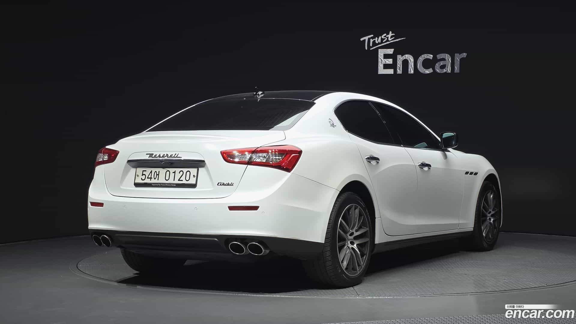 Ghibli Maserati 2015.11-OUTER-002