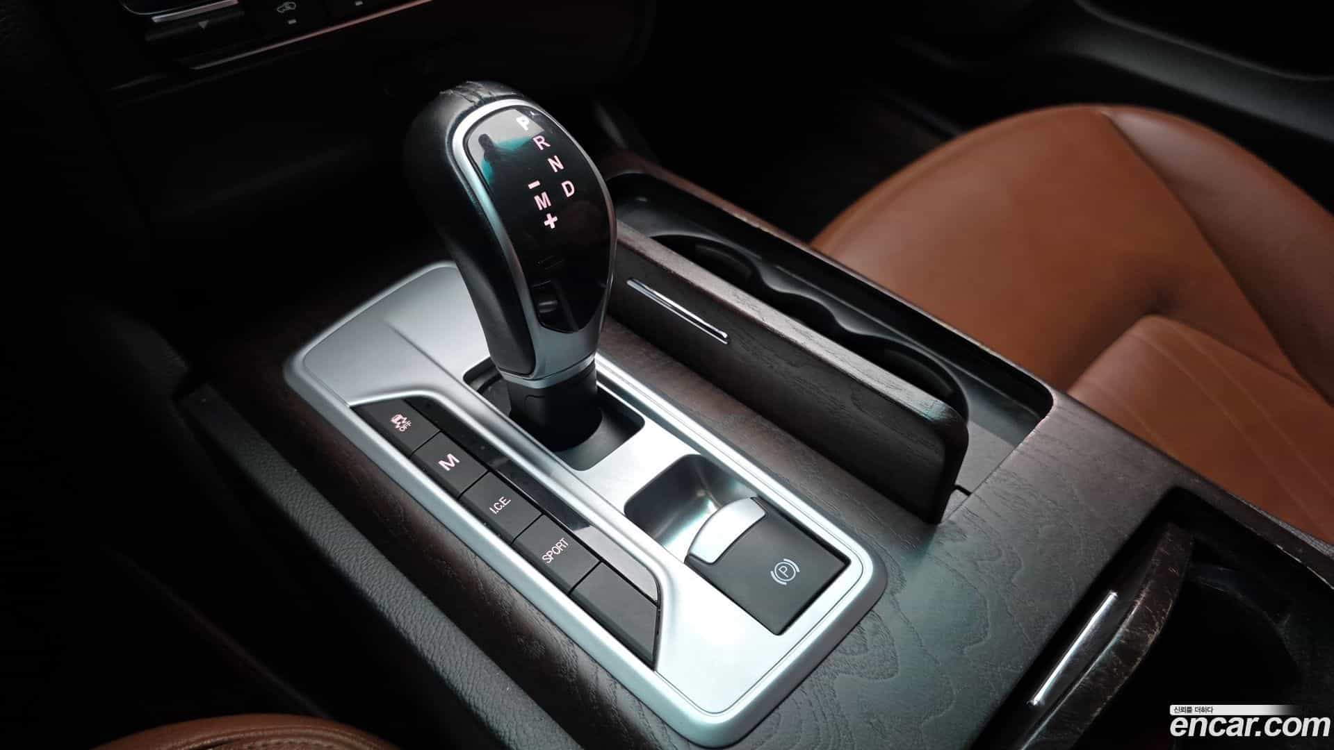Ghibli Maserati 2015.11-INNER-009
