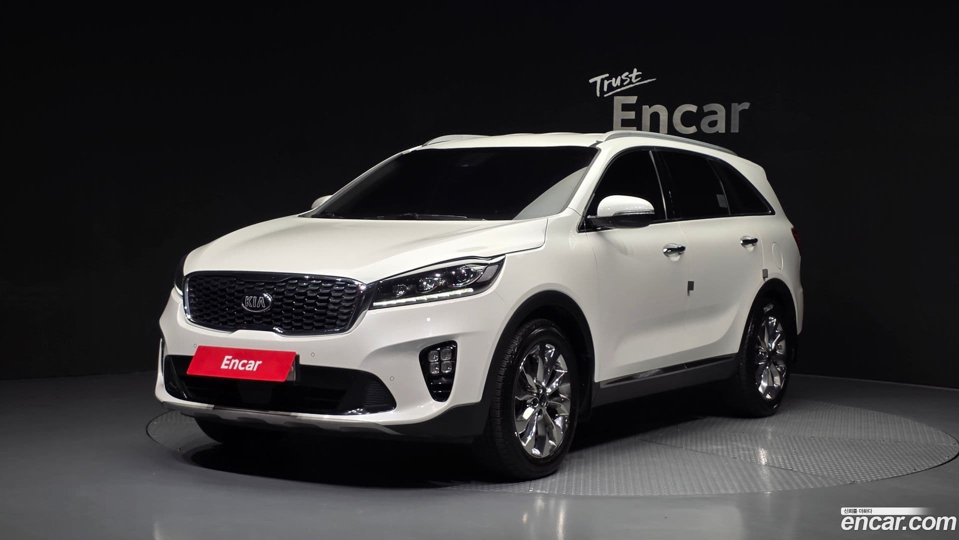 Main__Slider__Photo:Sorento Kia 2018.3-0