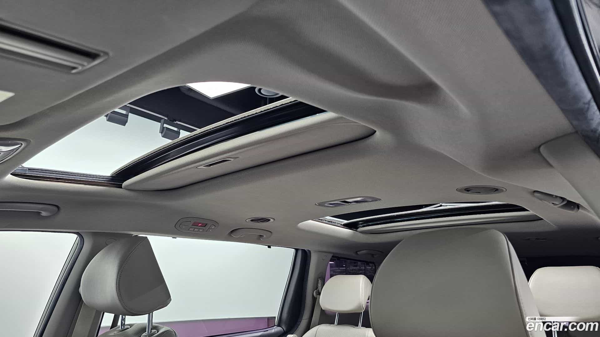 Canival Kia 2019.6-OPTION-021