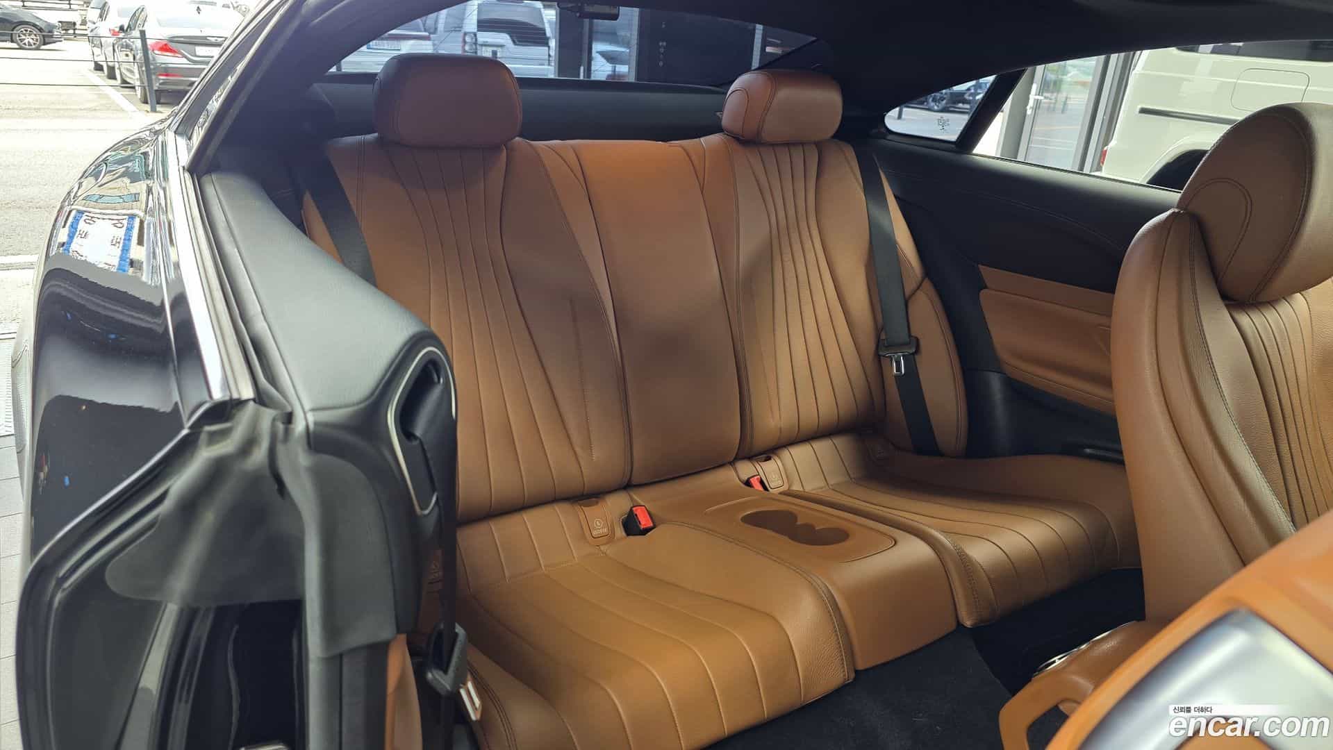 E-Class Mercedes-Benz 2018.11-OPTION-016