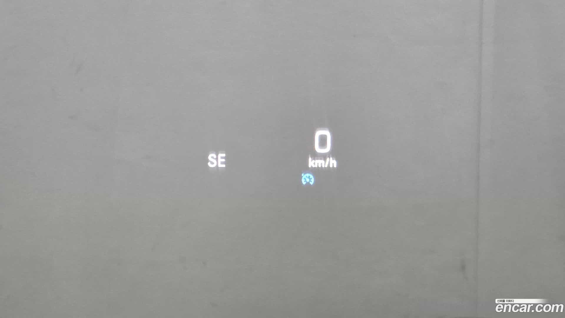 E-Class Mercedes-Benz 2018.11-OPTION-021
