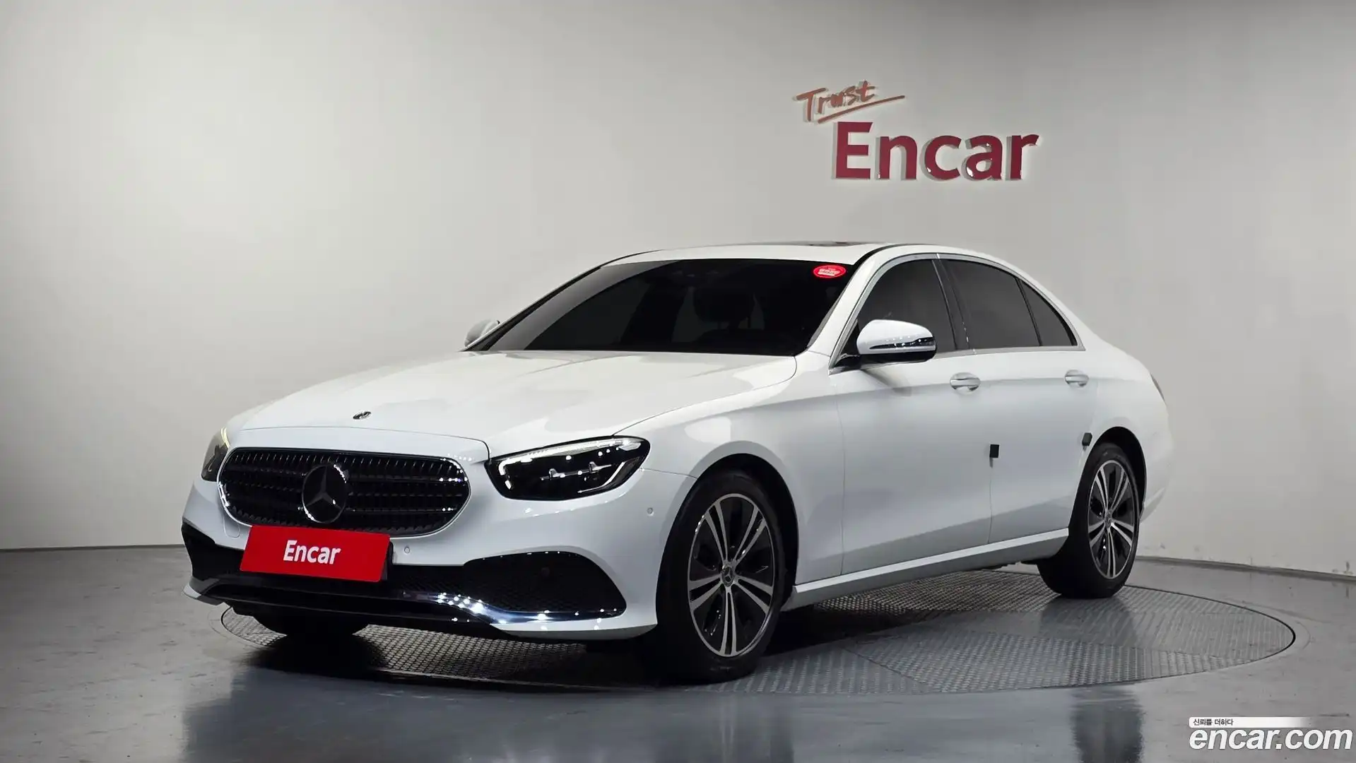 E-Class Mercedes-Benz 2021.2-OUTER-001
