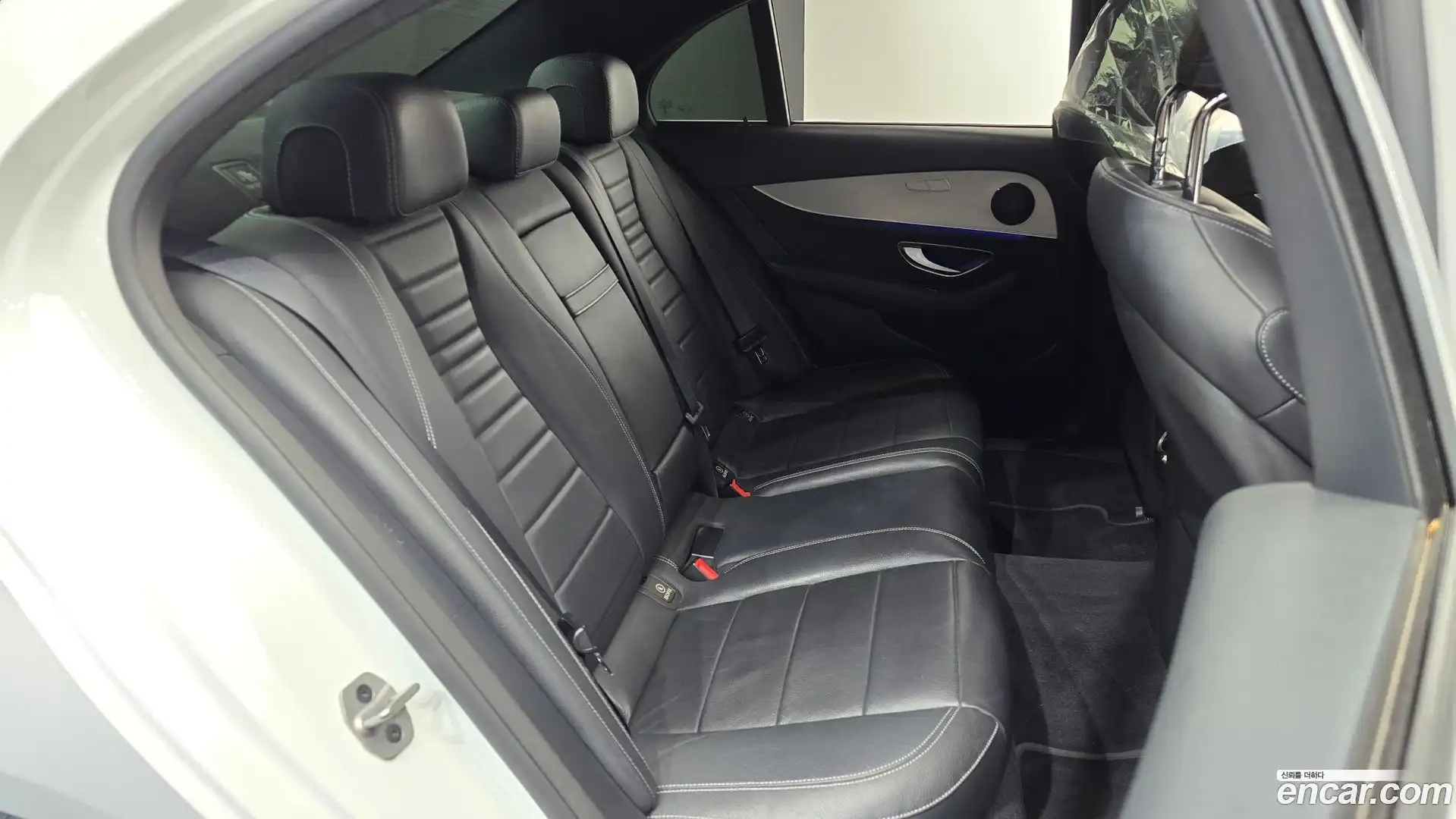 E-Class Mercedes-Benz 2021.2-OPTION-015