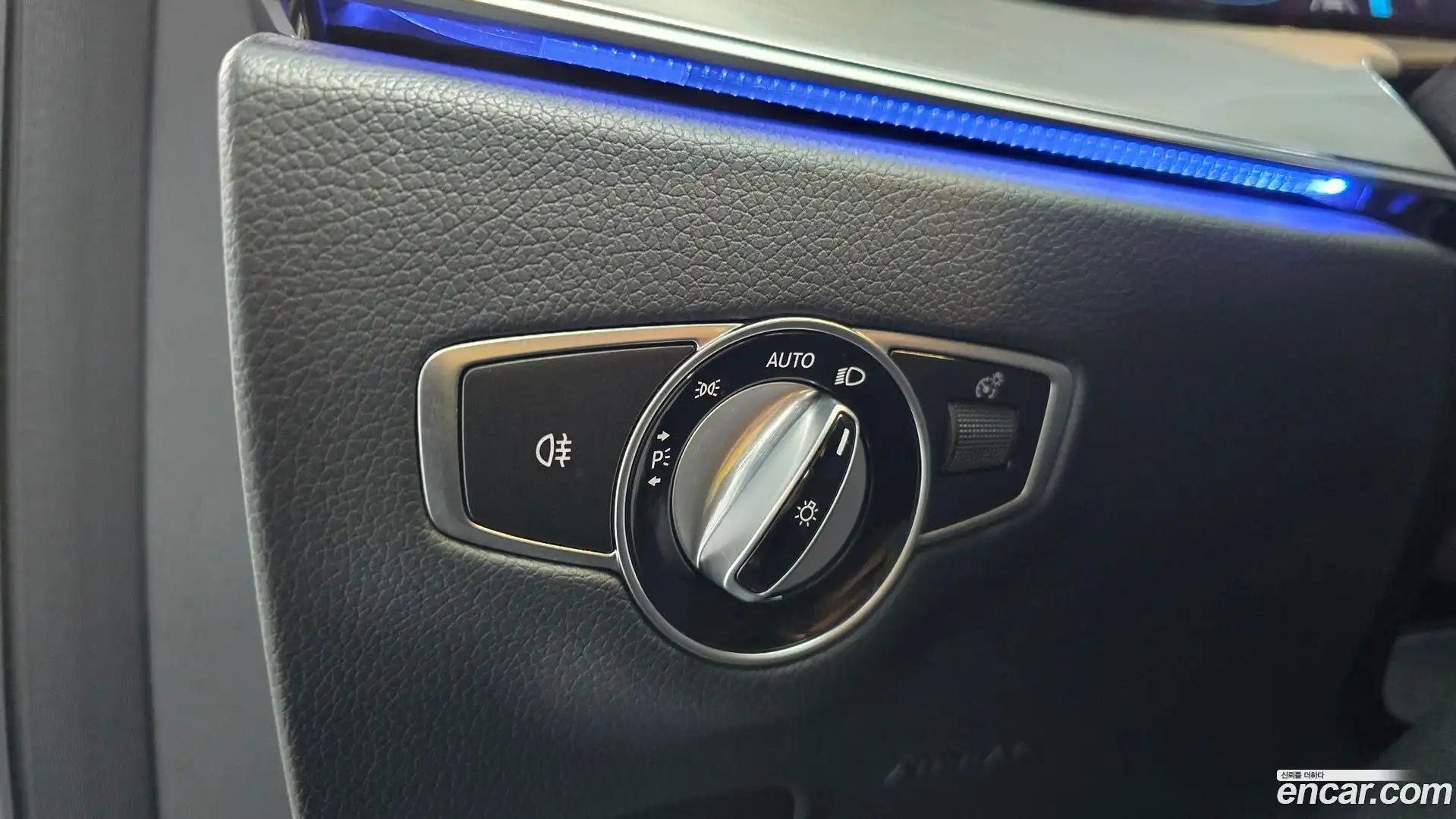 E-Class Mercedes-Benz 2021.2-OPTION-022