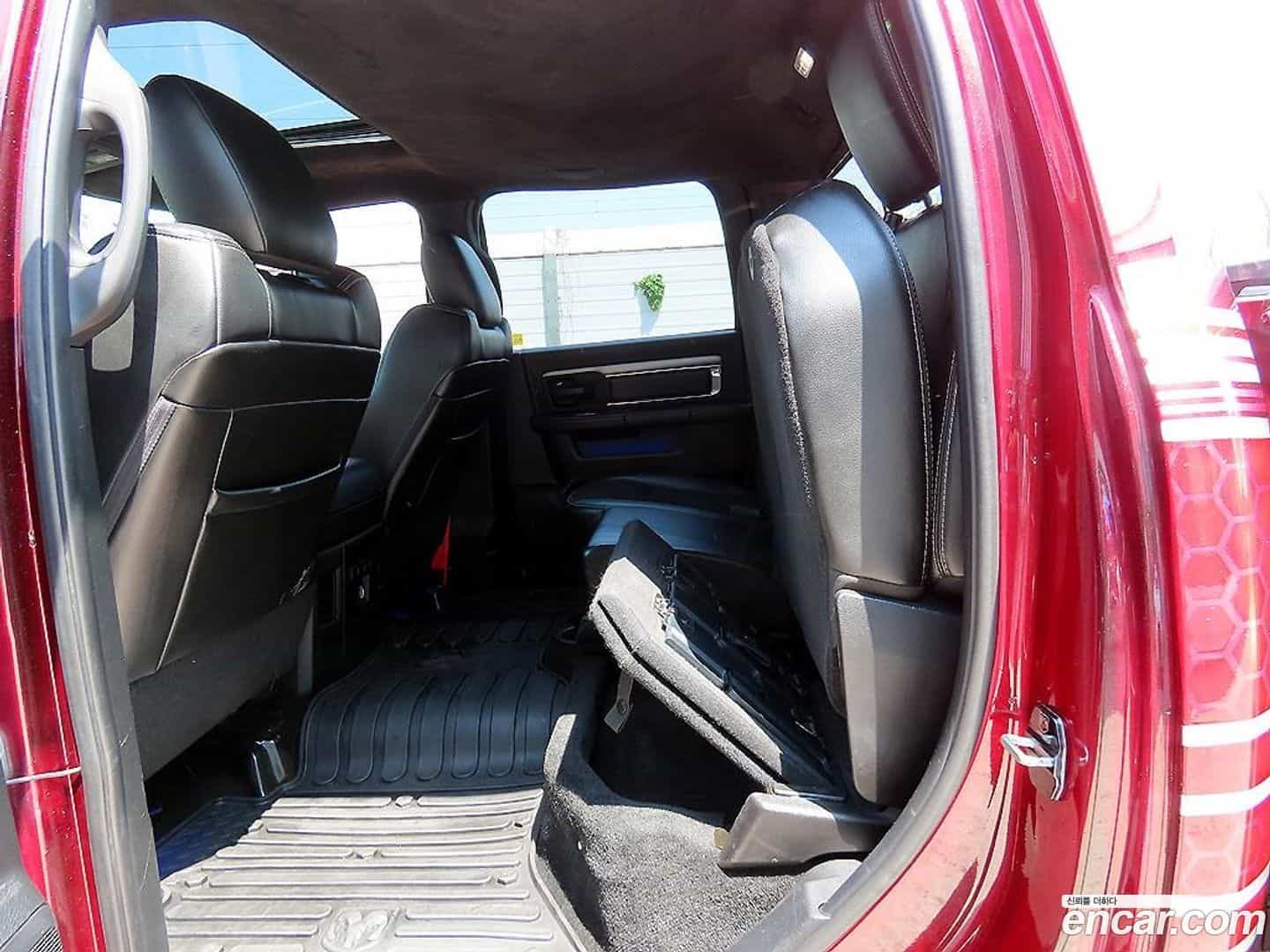 Ram Pick Up Dodge 2014.11-INNER-007