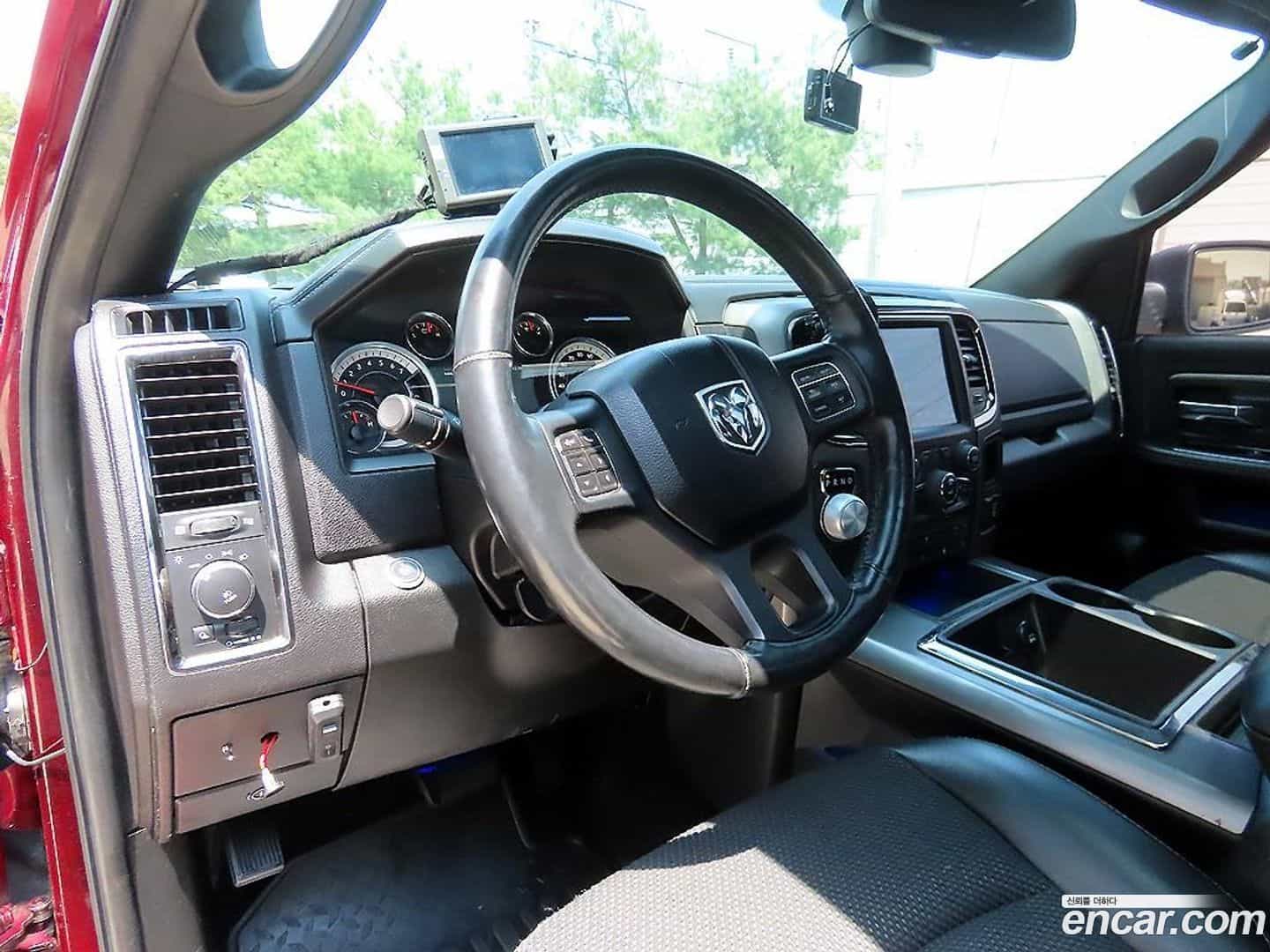 Ram Pick Up Dodge 2014.11-INNER-008