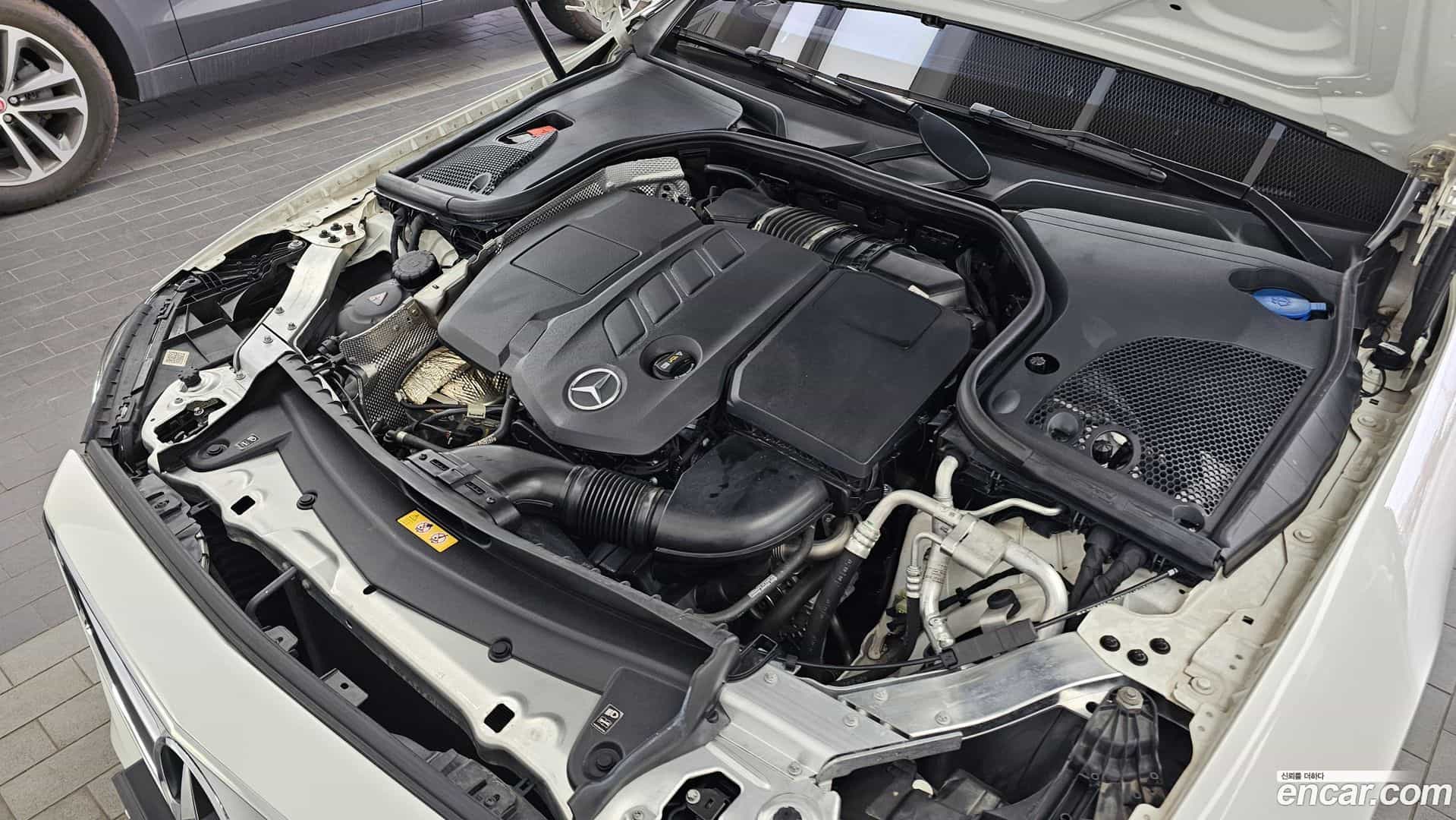 E-Class Mercedes-Benz 2017.6-OUTER-006