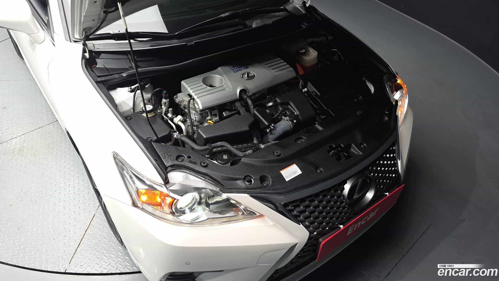 CT200h Lexus 2018.9-OUTER-006