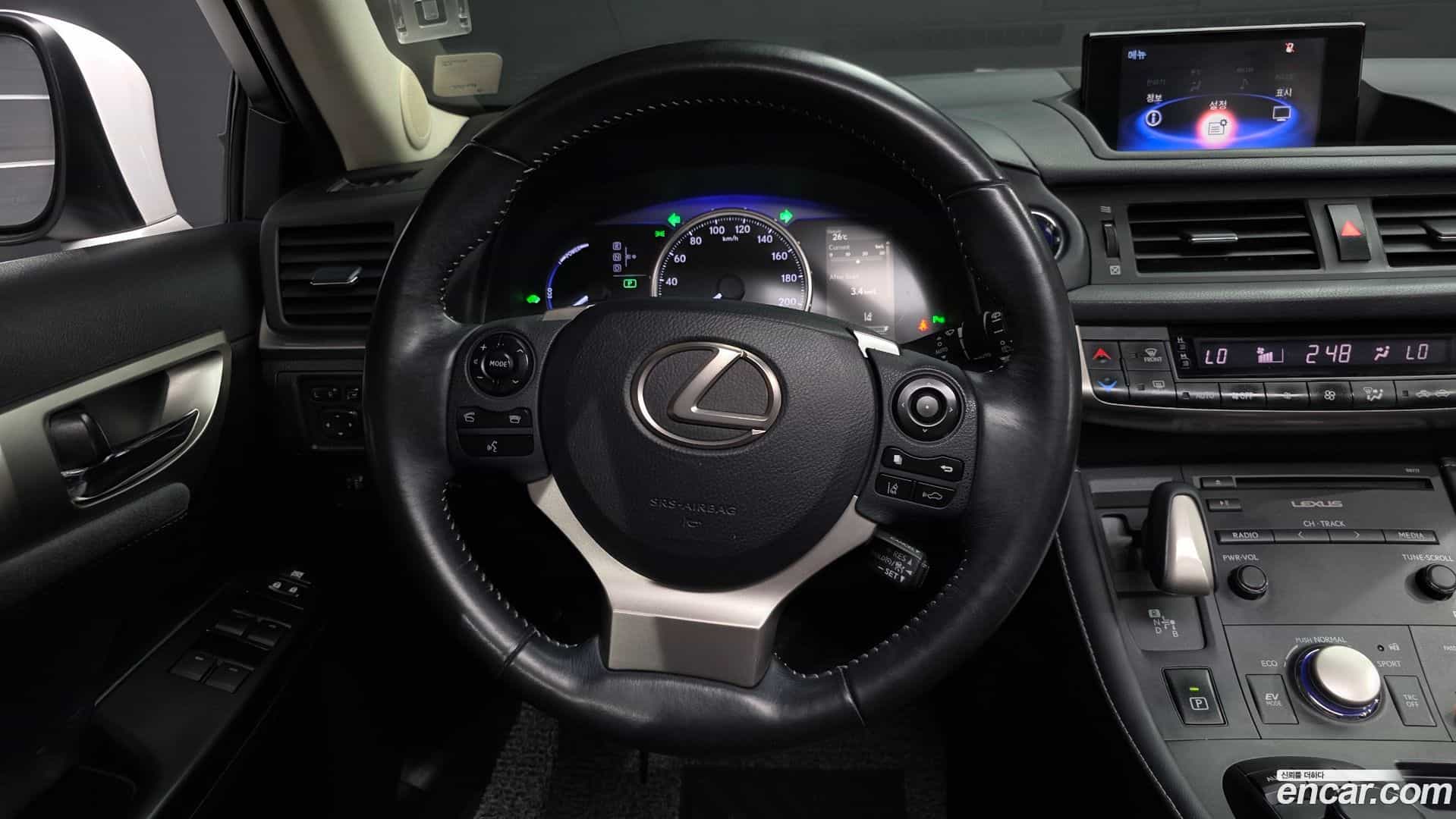 CT200h Lexus 2018.9-OPTION-017