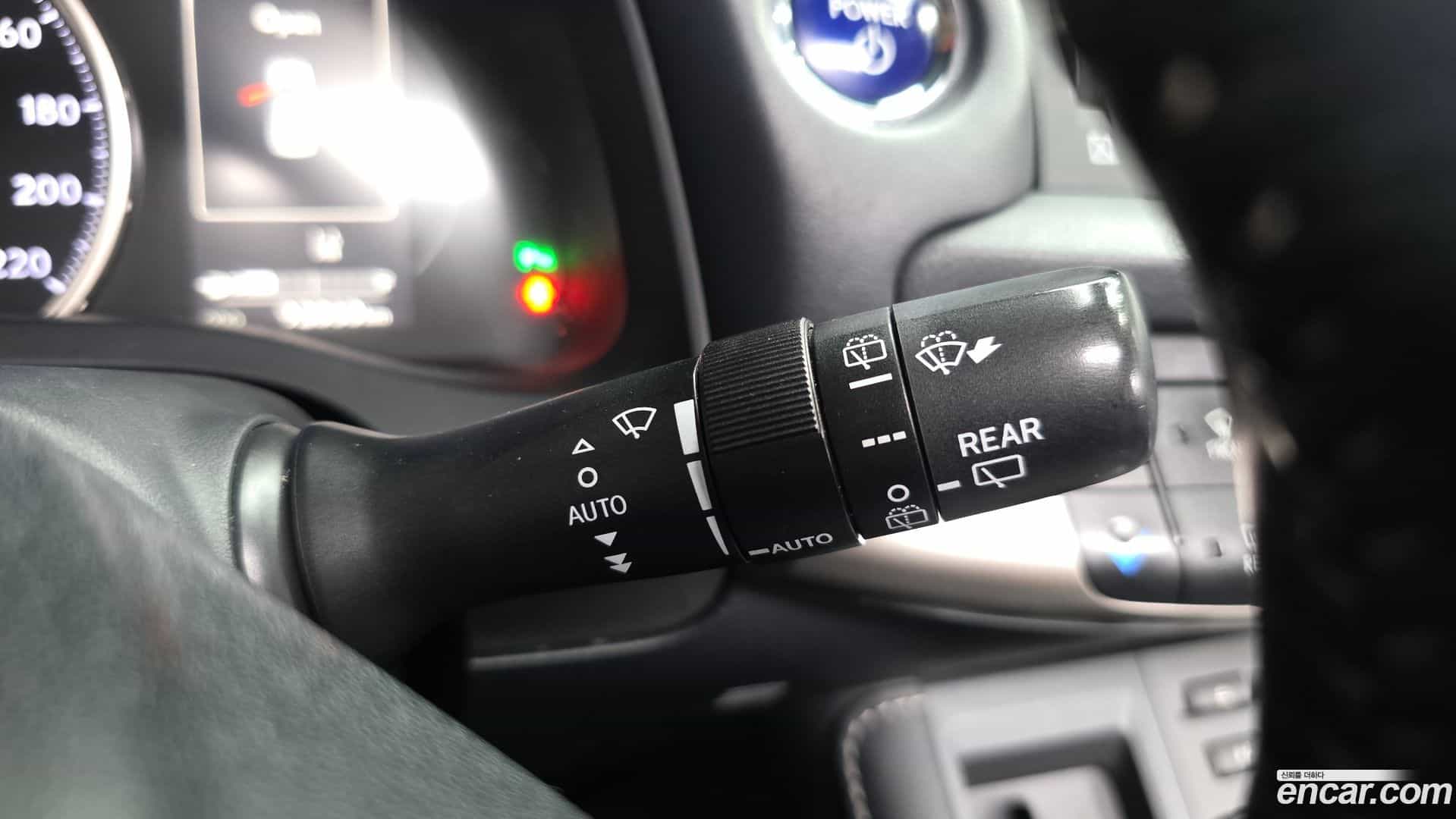 CT200h Lexus 2018.9-OPTION-046