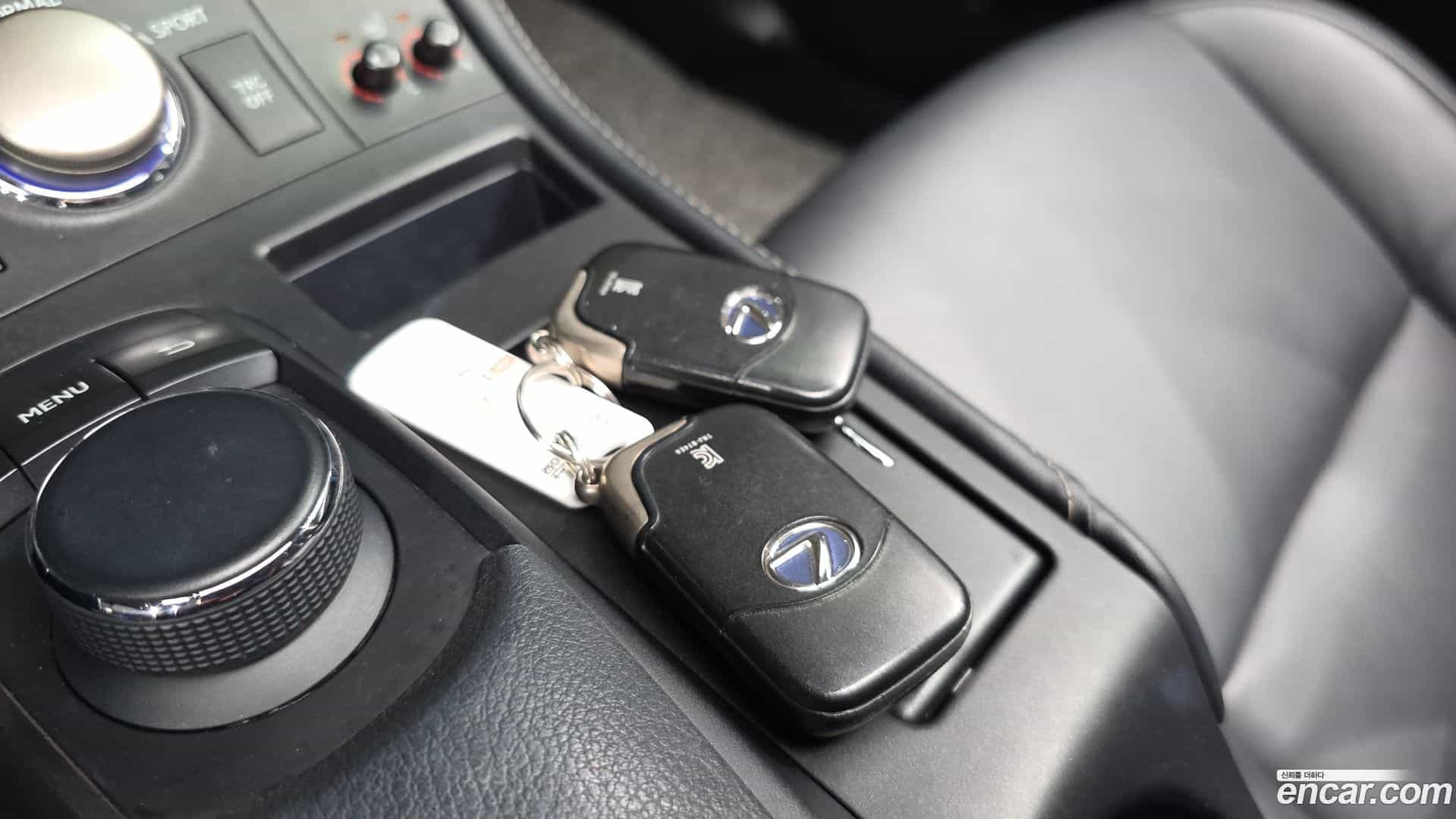 CT200h Lexus 2018.9-OPTION-050