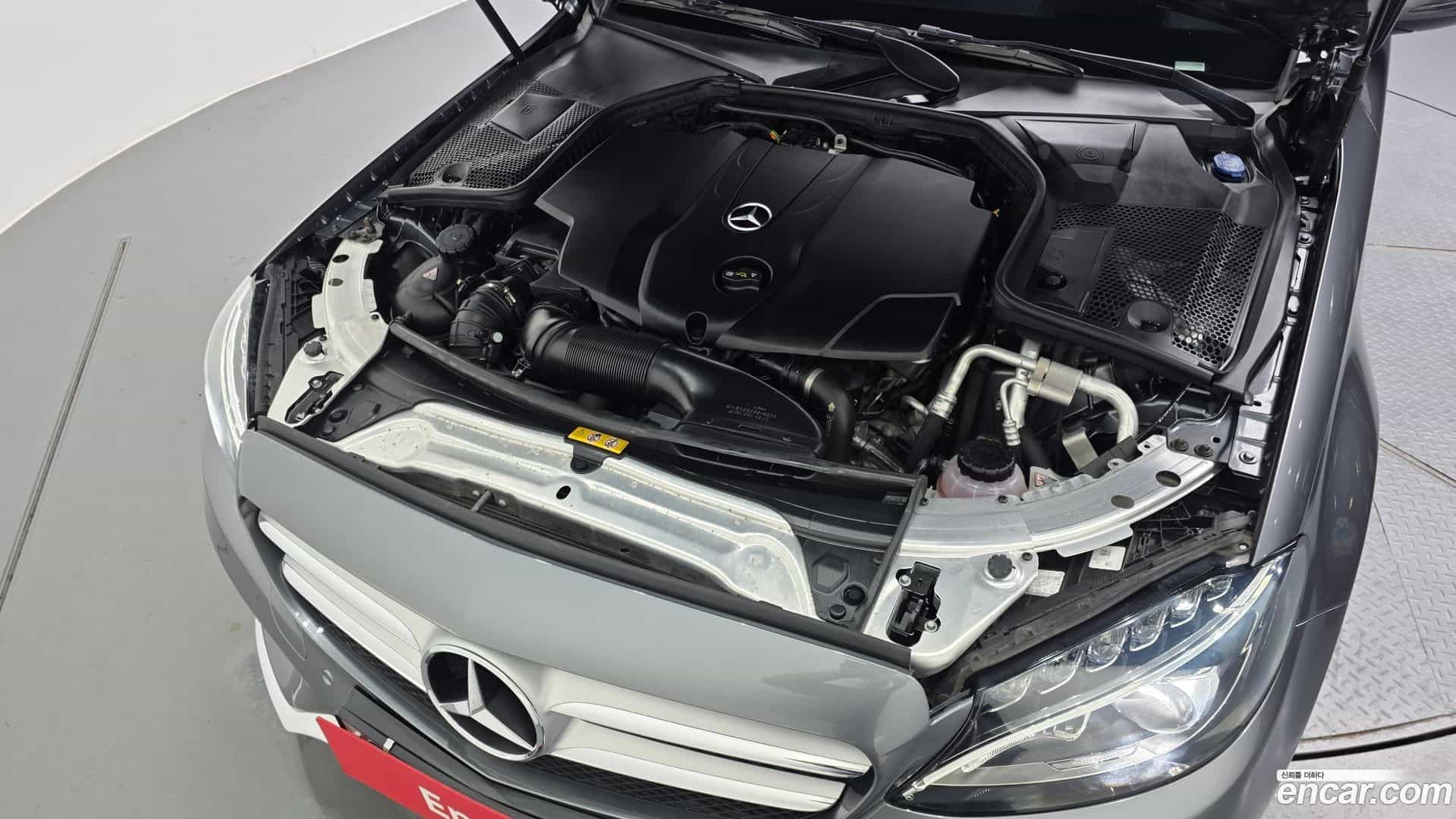 C-Class Mercedes-Benz 2018.1-OUTER-006