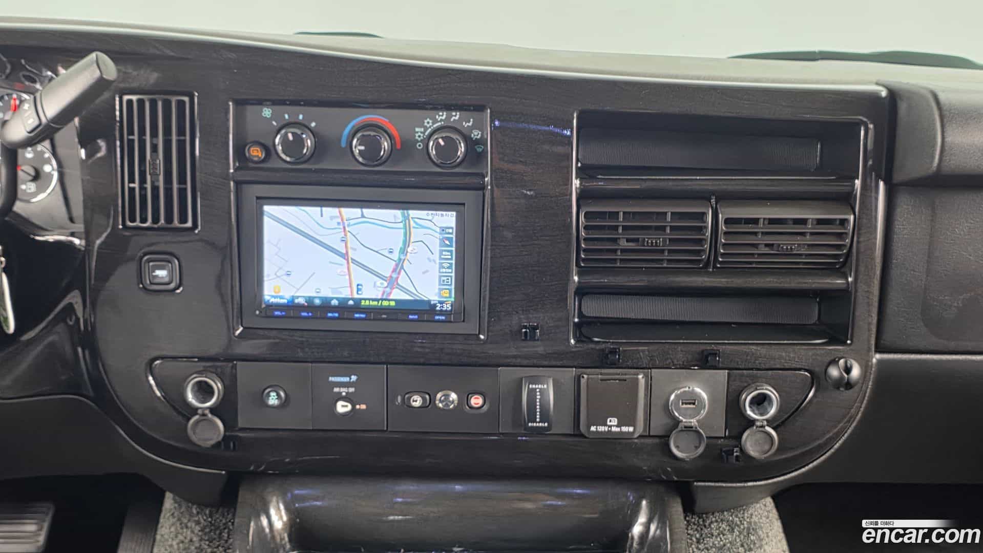 Express Van Chevrolet 2017.1-OPTION-017