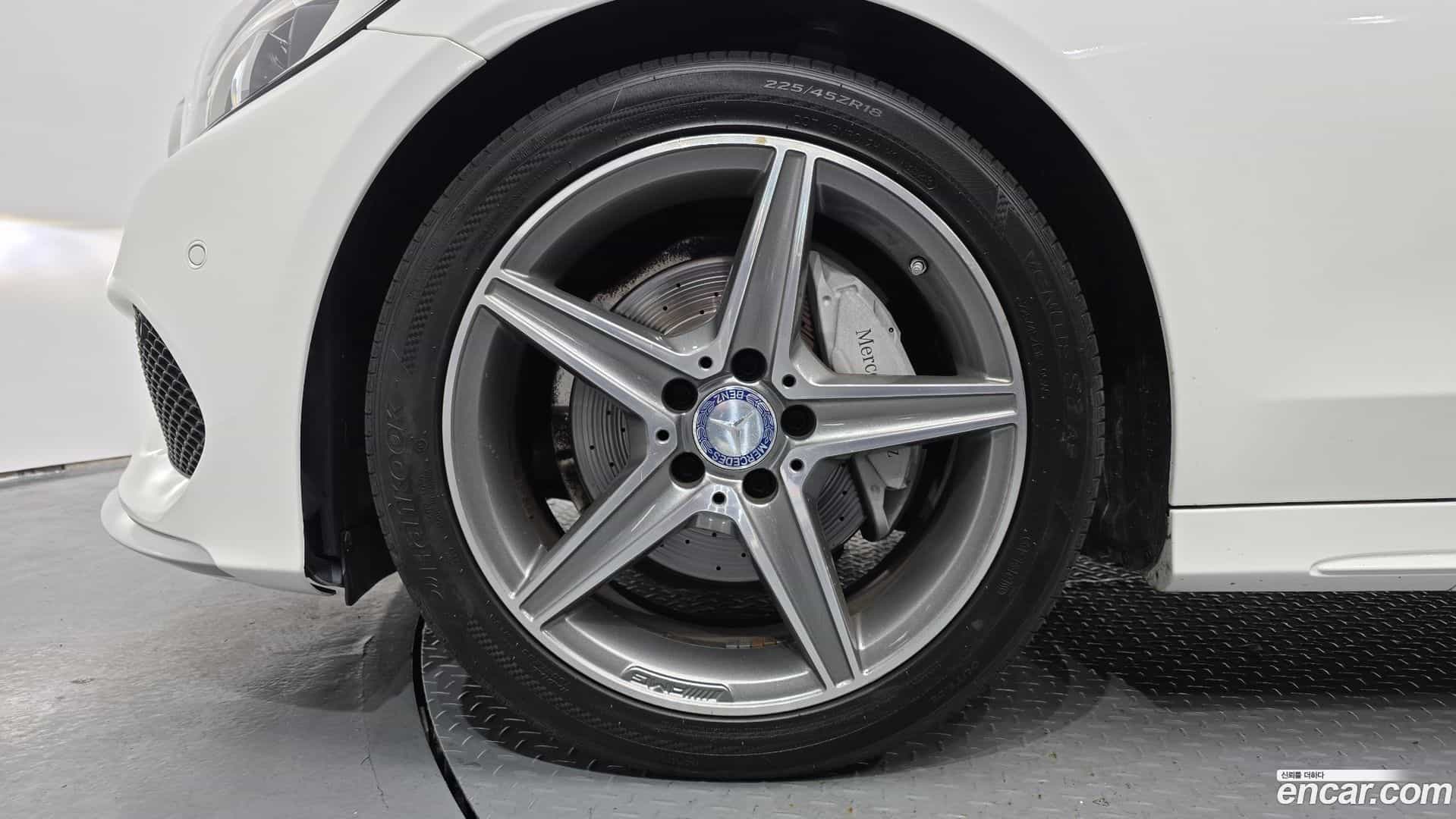 C-Class Mercedes-Benz 2016.10-OUTER-005