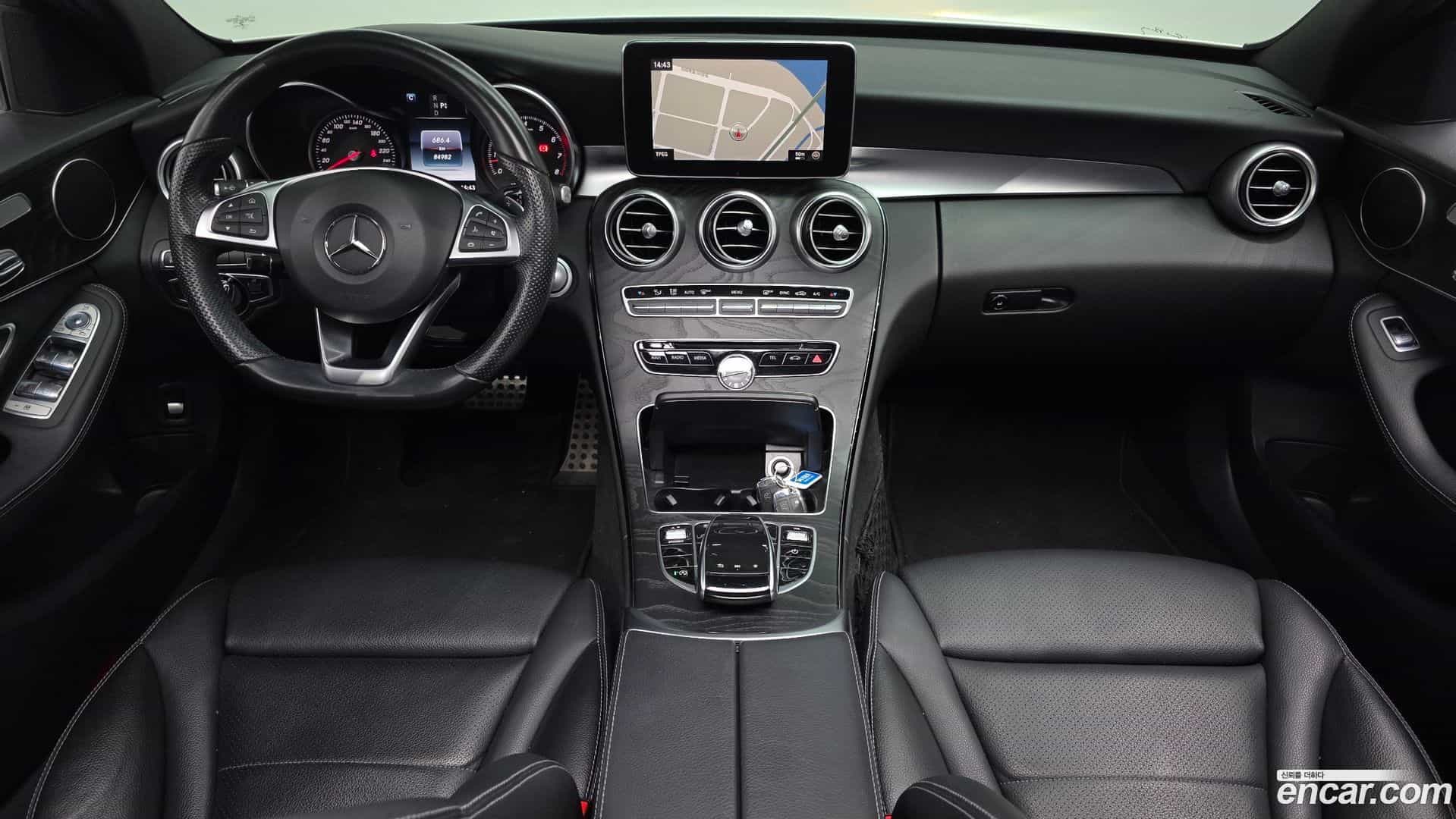 C-Class Mercedes-Benz 2016.10-INNER-007