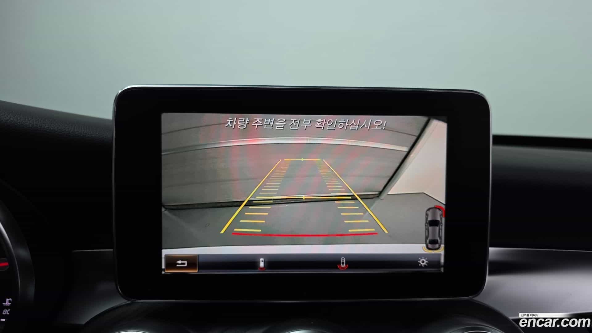 C-Class Mercedes-Benz 2016.10-OPTION-021