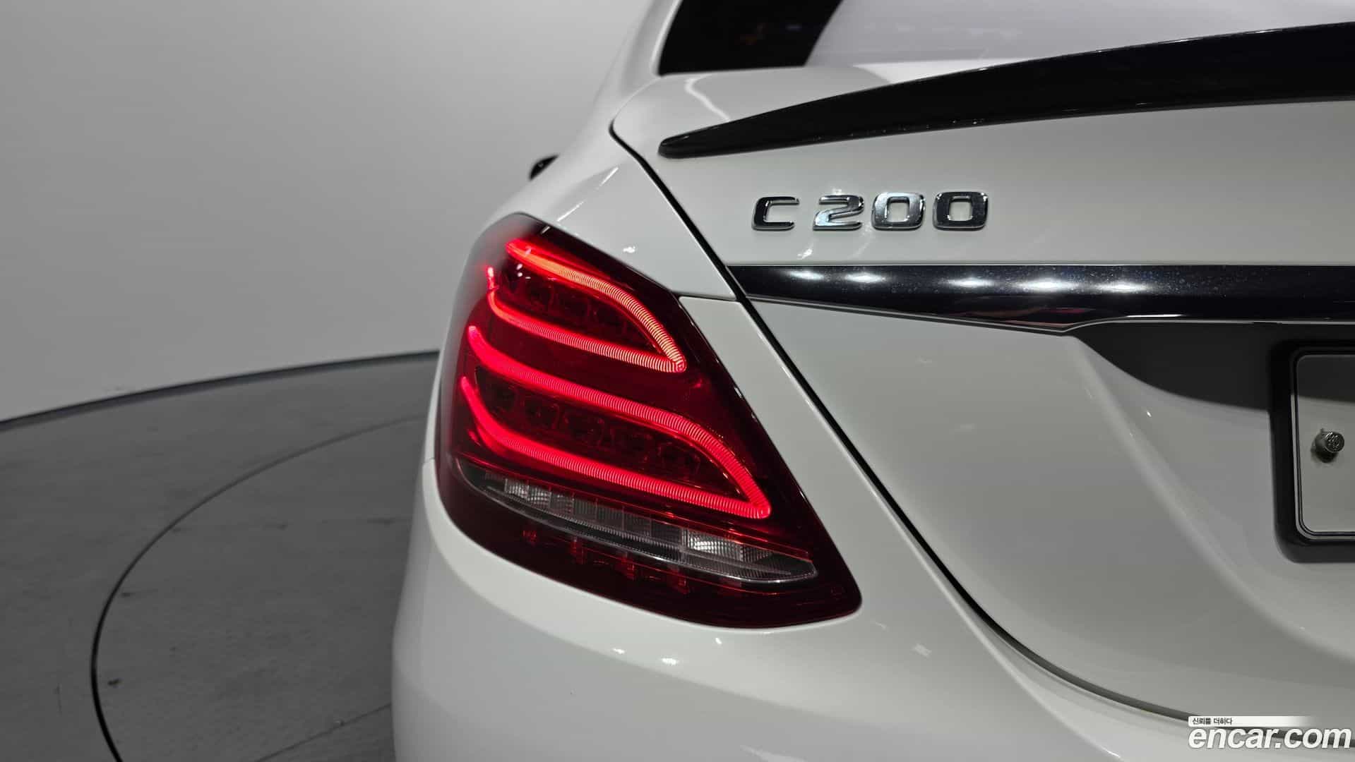 C-Class Mercedes-Benz 2016.10-OUTER-033