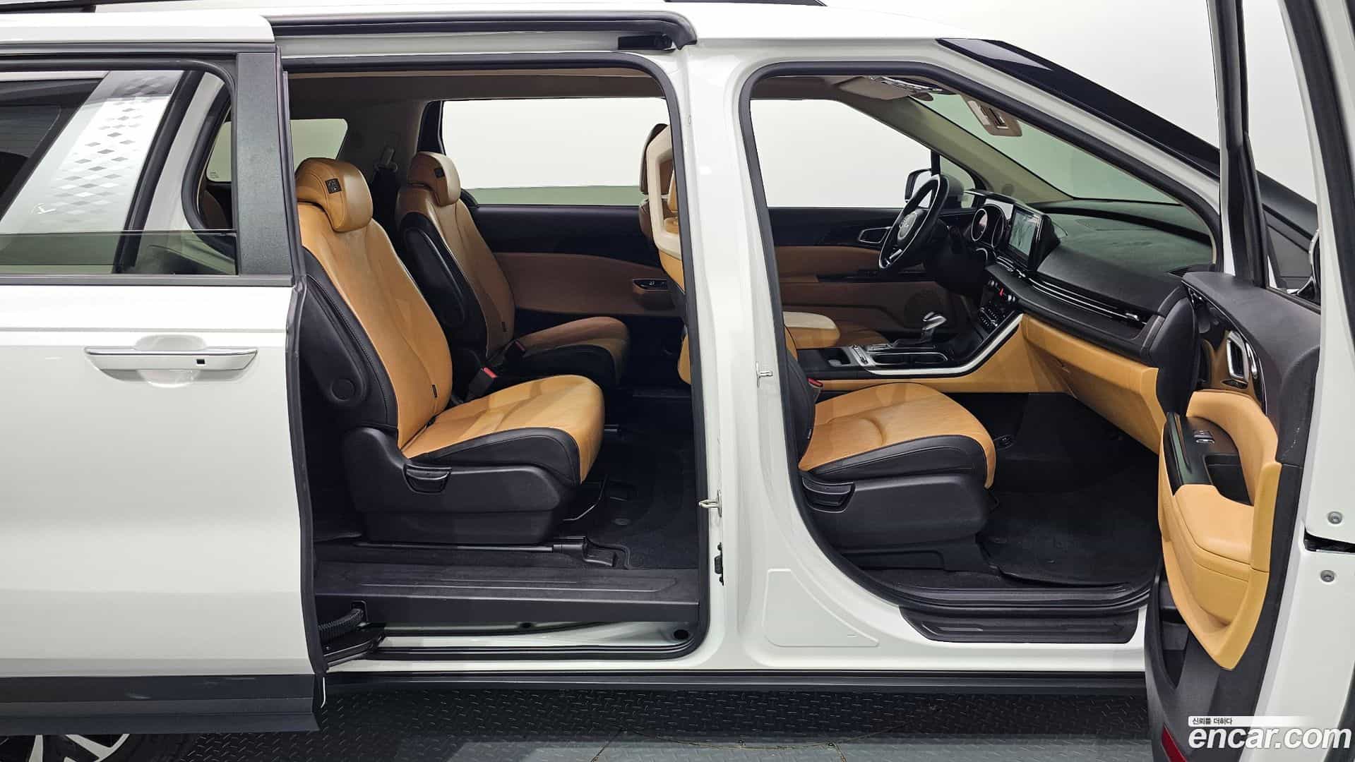 Canival Kia 2022.6-OPTION-021