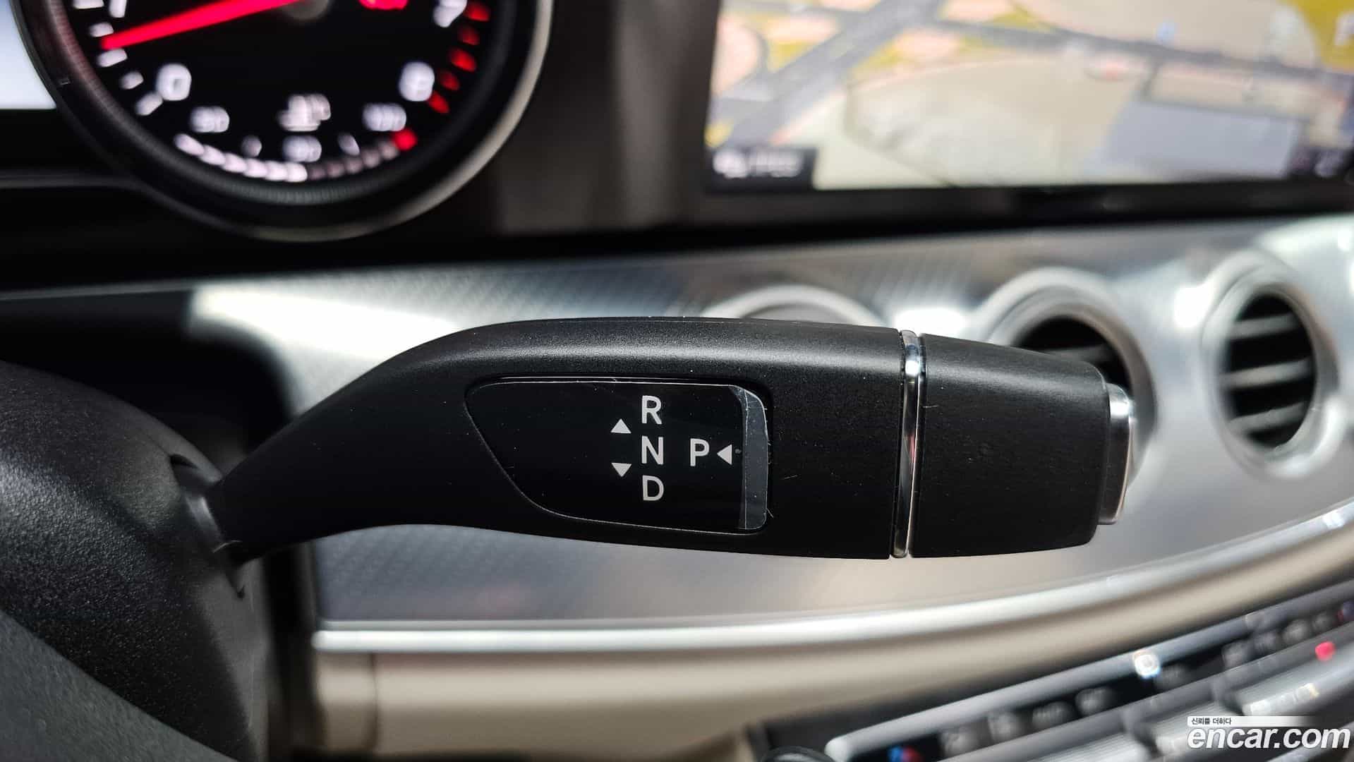 E-Class Mercedes-Benz 2020.3-INNER-009