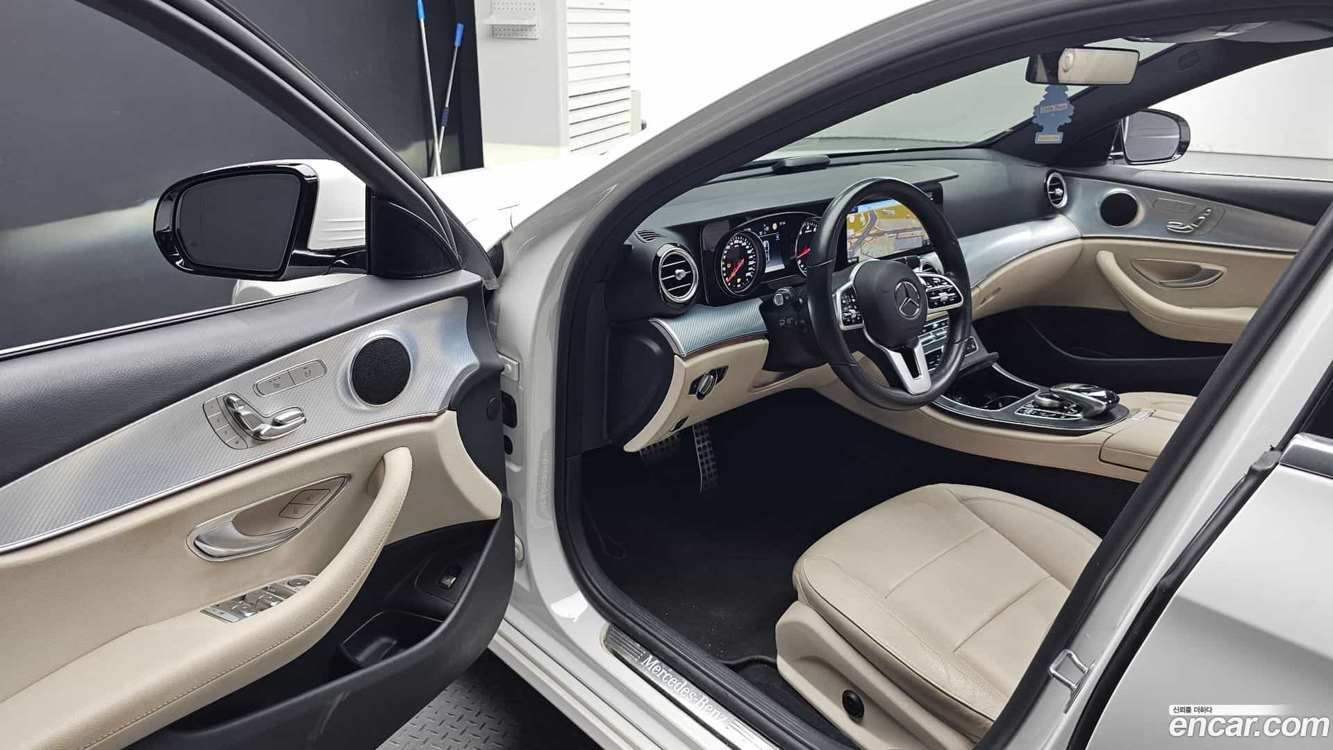 E-Class Mercedes-Benz 2020.3-INNER-010