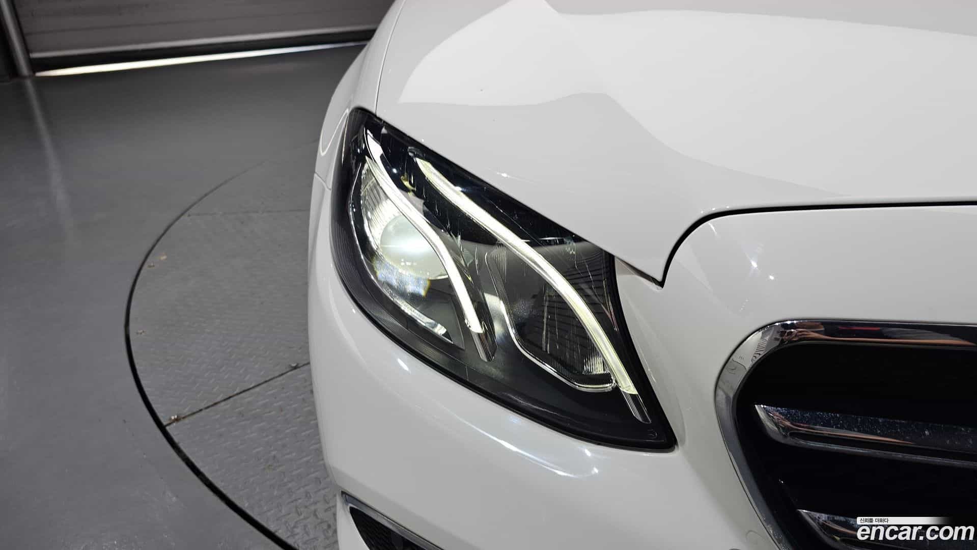 E-Class Mercedes-Benz 2020.3-OUTER-032