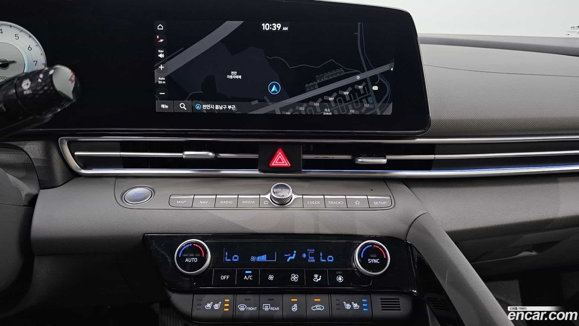 AVANTE Hyundai 2022.10-OPTION-017