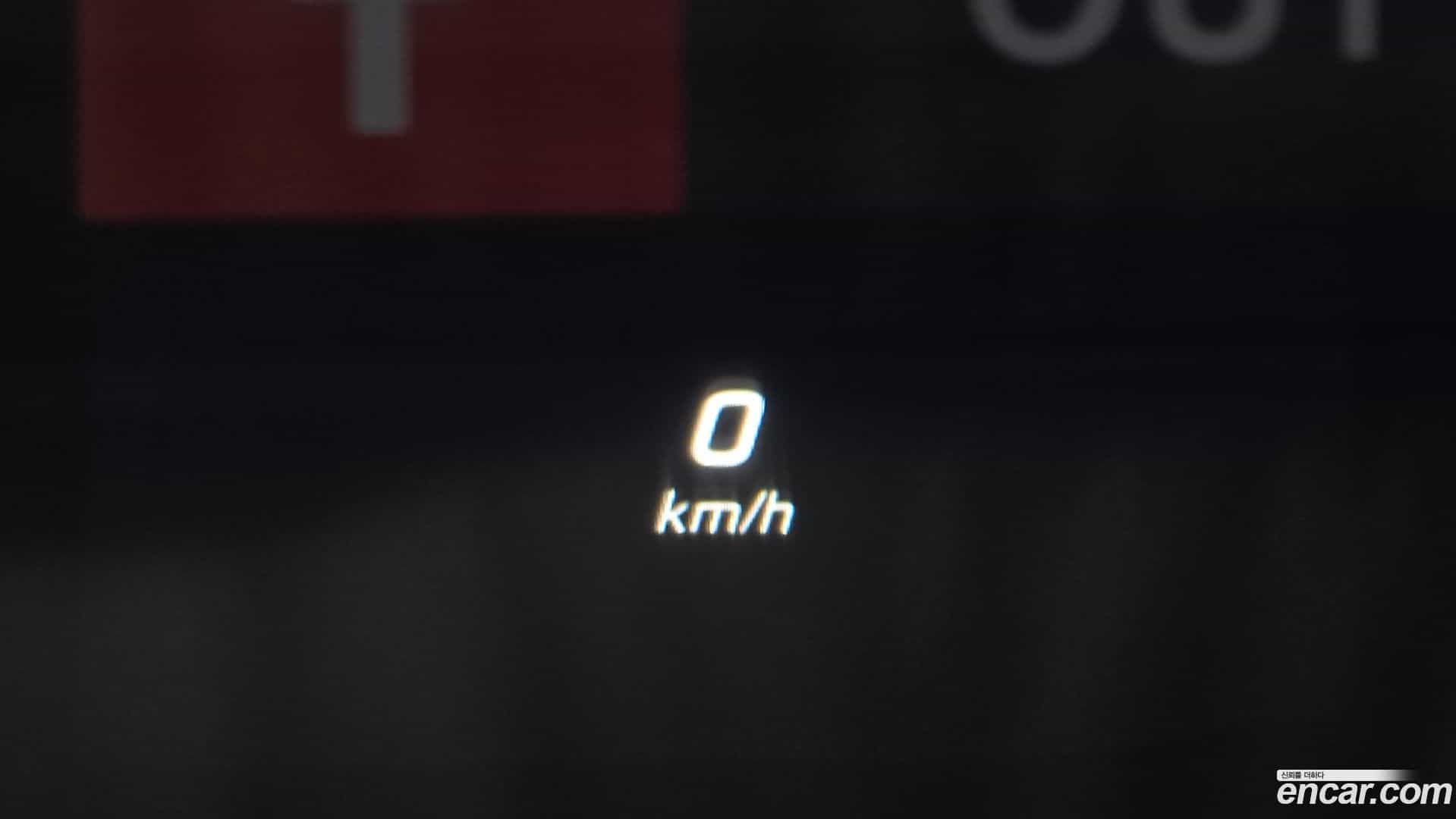C-Class Mercedes-Benz 2017.6-OPTION-021