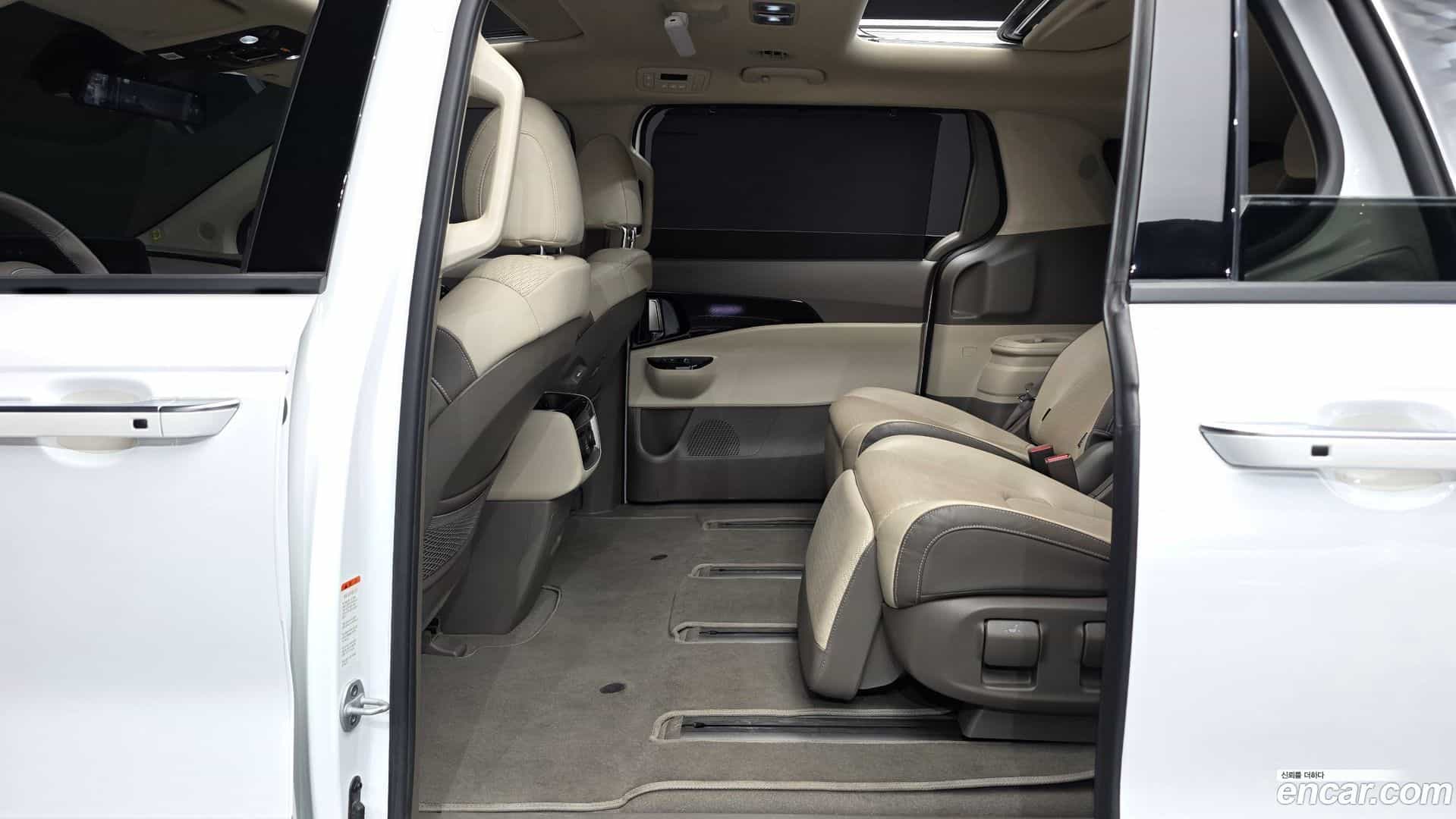 Canival Kia 2023.5-OPTION-015