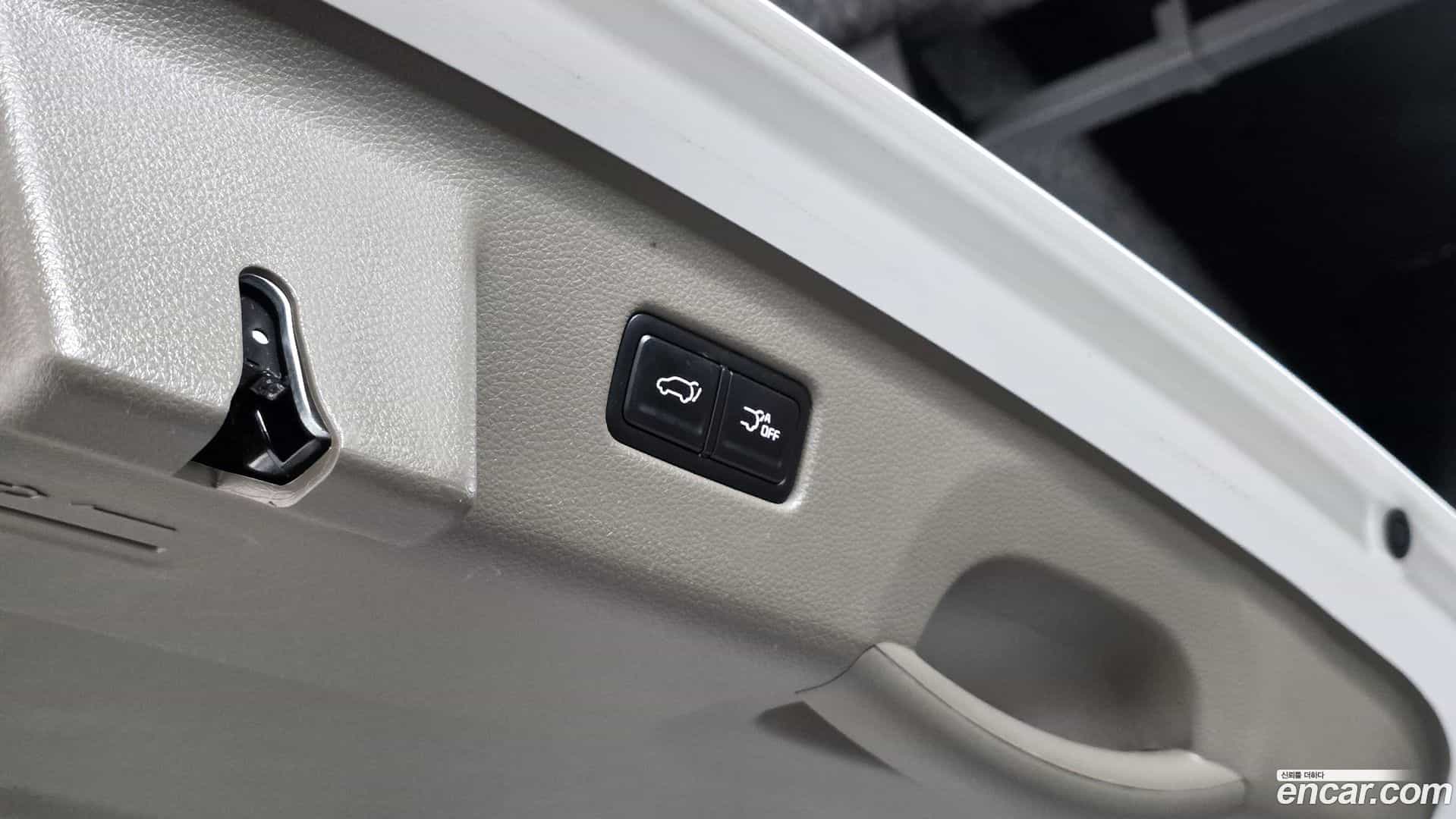 Canival Kia 2023.5-OPTION-024