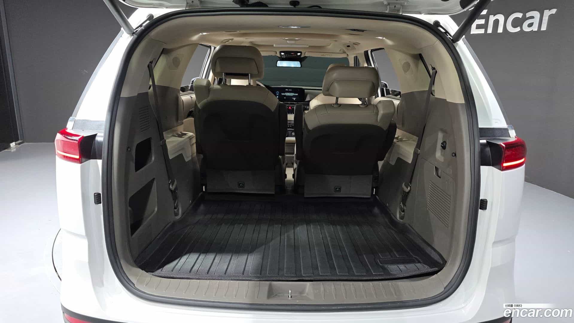 Canival Kia 2023.5-OPTION-048